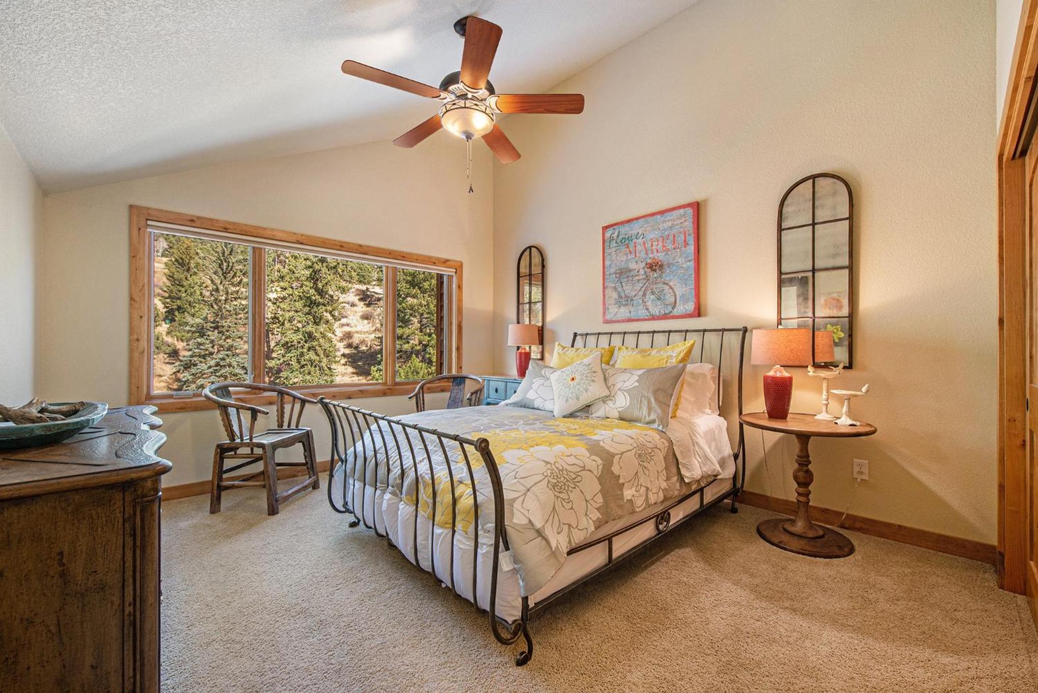 Fall River Retreat - Monthly Long-Term Vacation Rental townhouse
