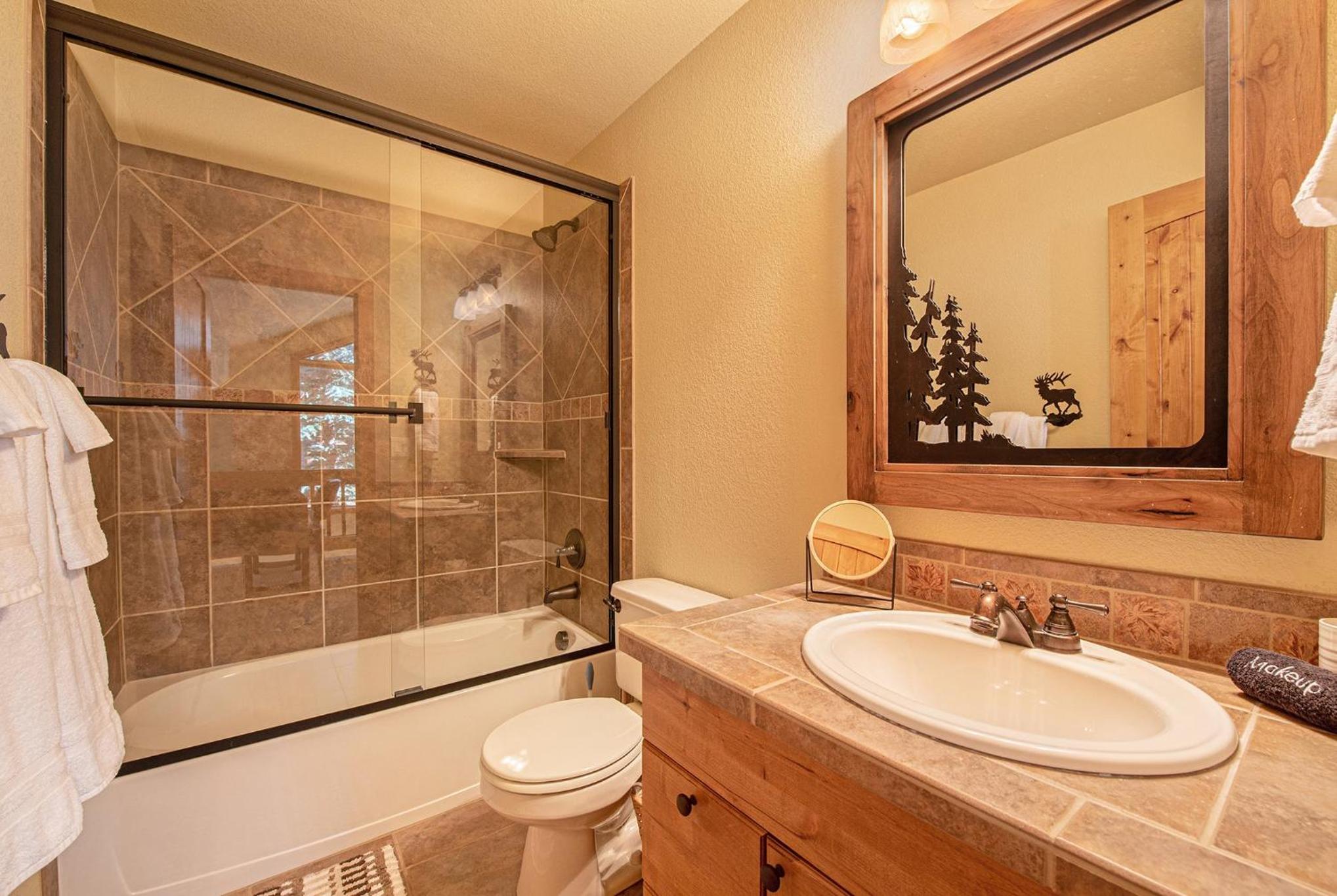 Fall River Retreat - Monthly Long-Term Vacation Rental townhouse