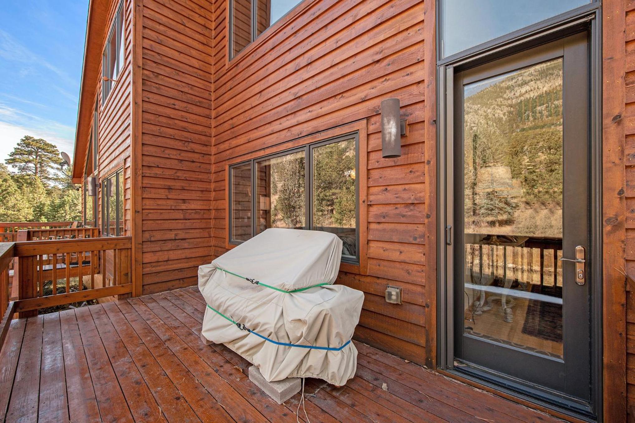 Fall River Retreat - Monthly Long-Term Vacation Rental townhouse