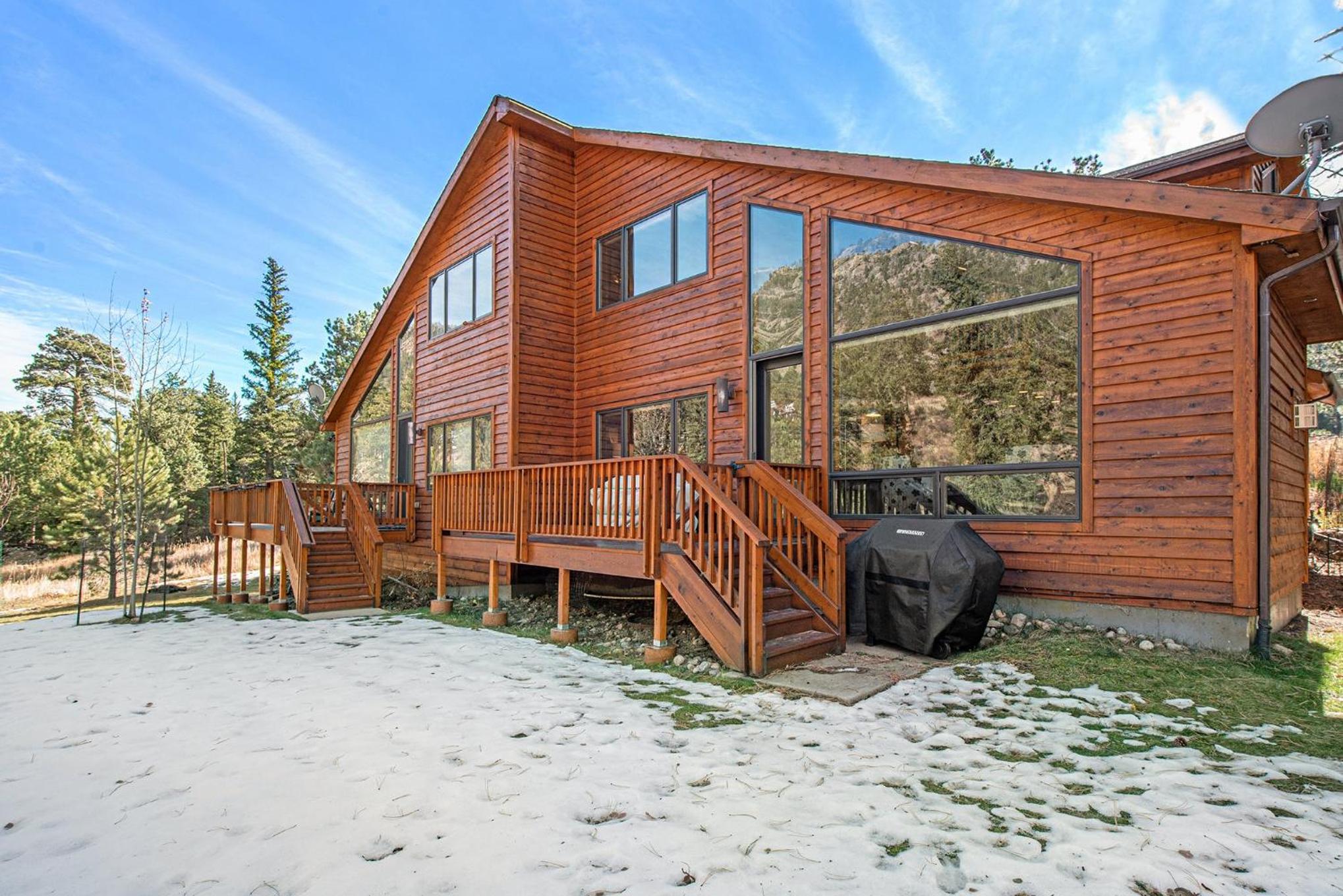 Fall River Retreat - Monthly Long-Term Vacation Rental townhouse