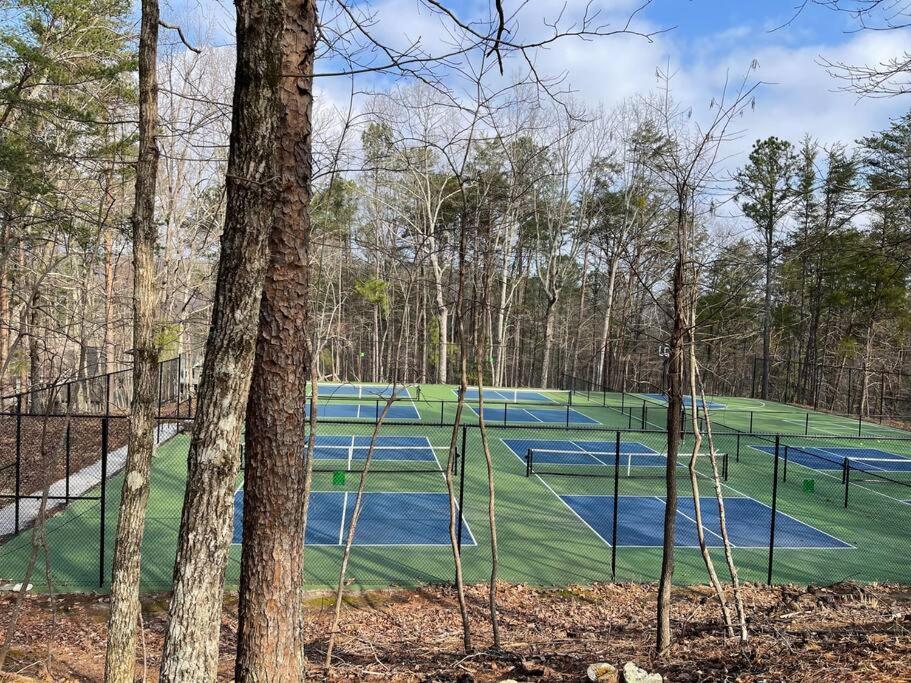 Pet-Friendly Lake House with Kayaks, Golf, & More view 3