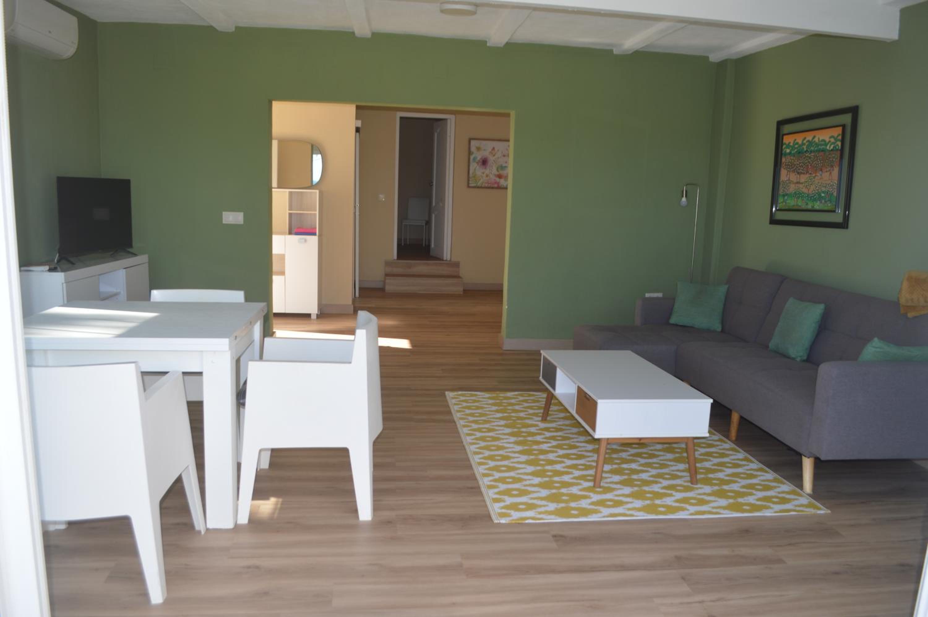 Espectacular Suite Privada a pie de playa y mar en CHALET ROQUETES