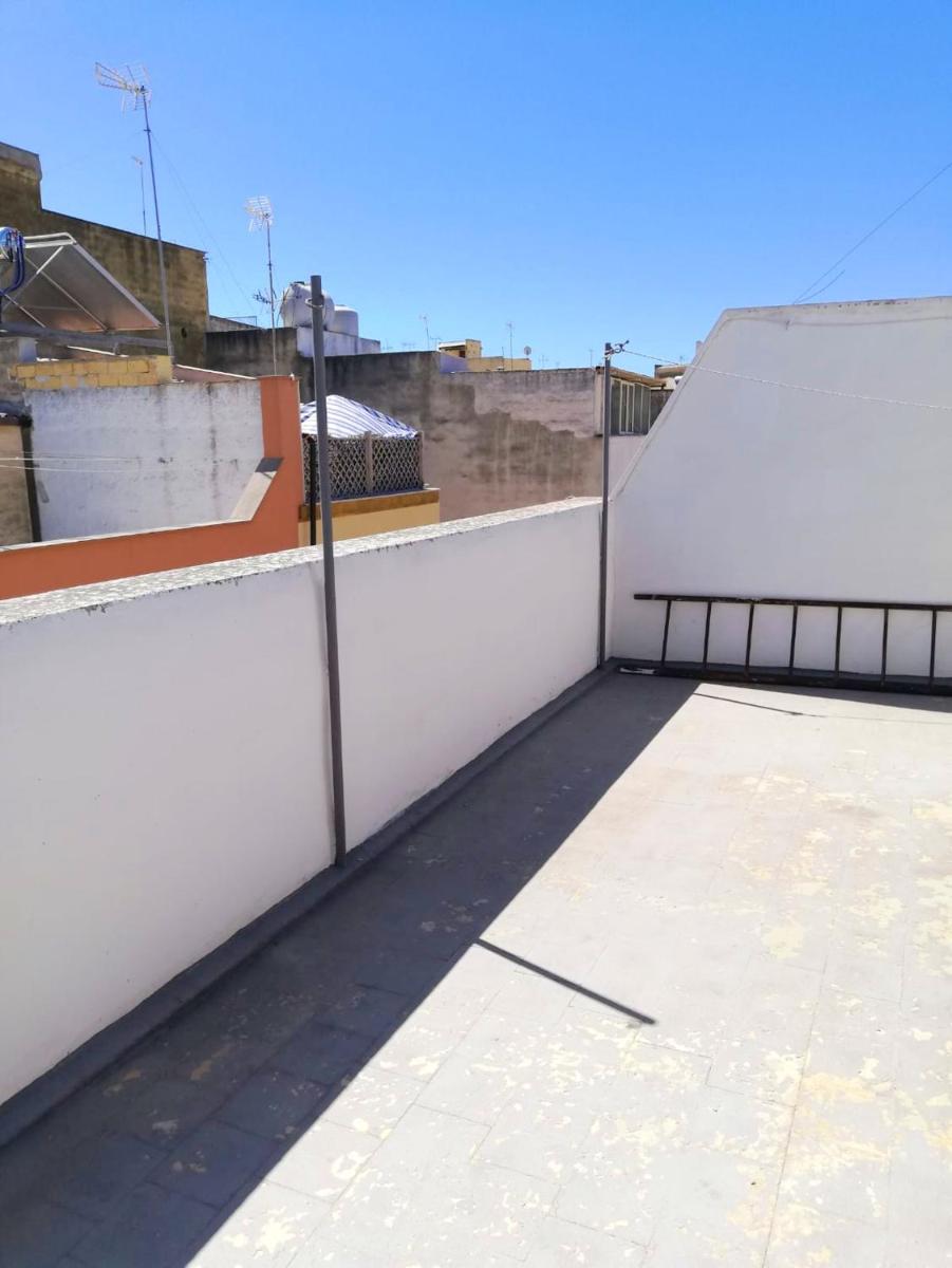 2 bedrooms appartement with city view furnished terrace and wifi at Mazara del Vallo 3 km away from the beach