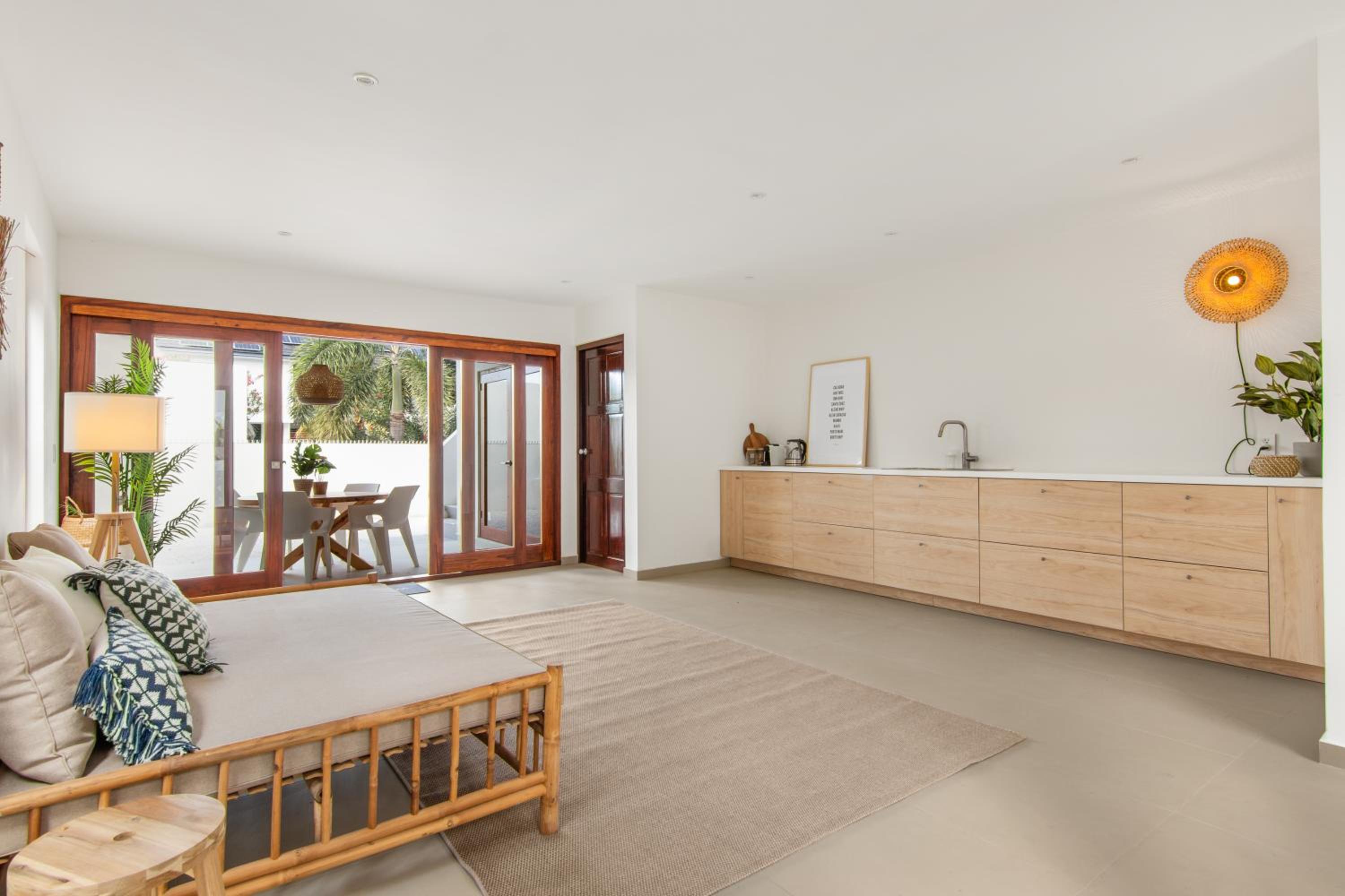 Villa Blou, steps from the Jan Thiel Beach