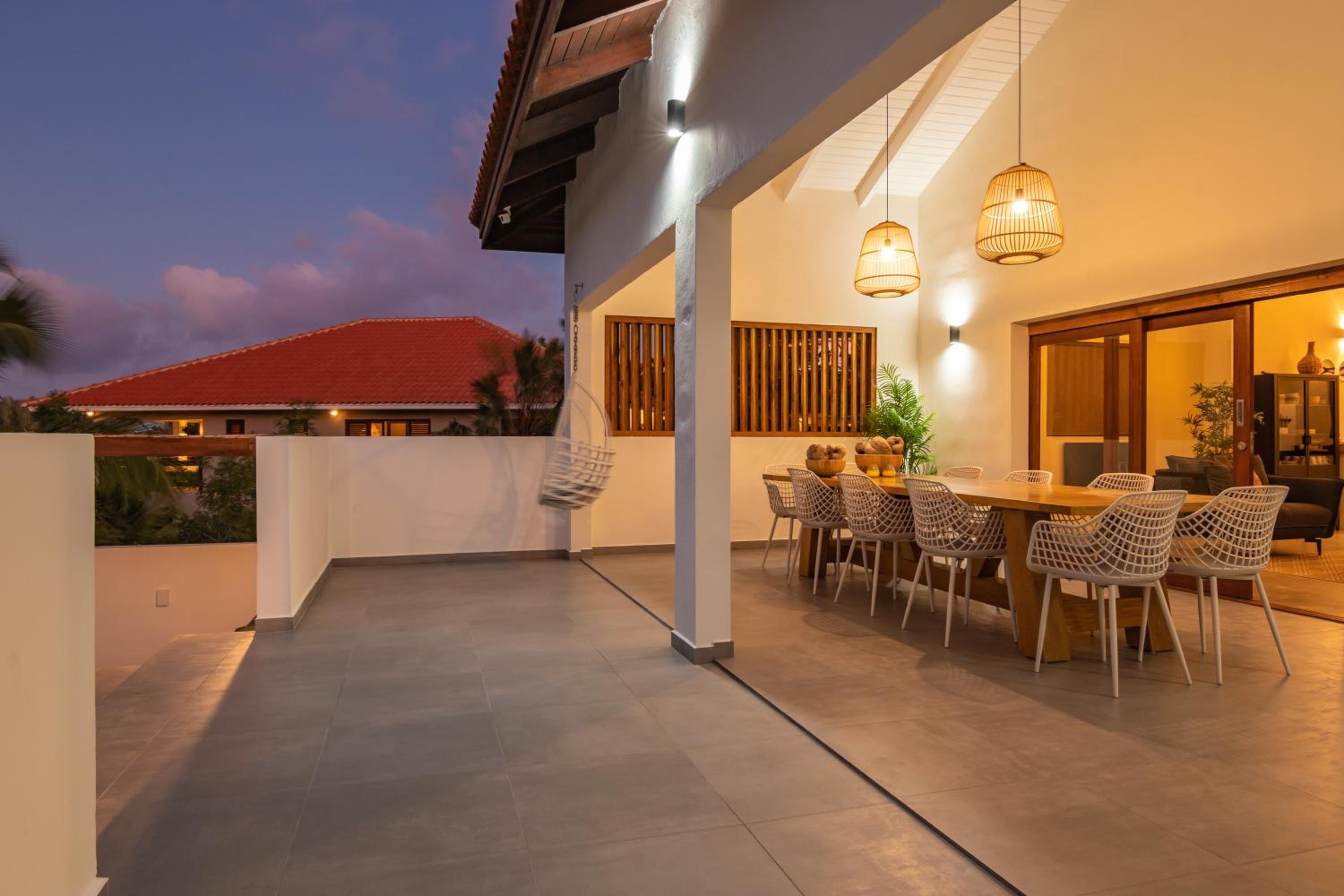 Villa Blou, steps from the Jan Thiel Beach