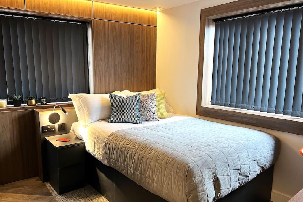 Unwind in Style, One-Bedroom Haven 2C Close to DMU view 4