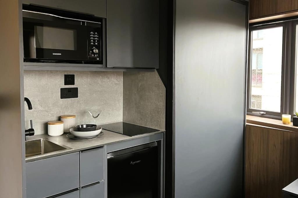 Unwind in Style, One-Bedroom Haven 2C Close to DMU view 5