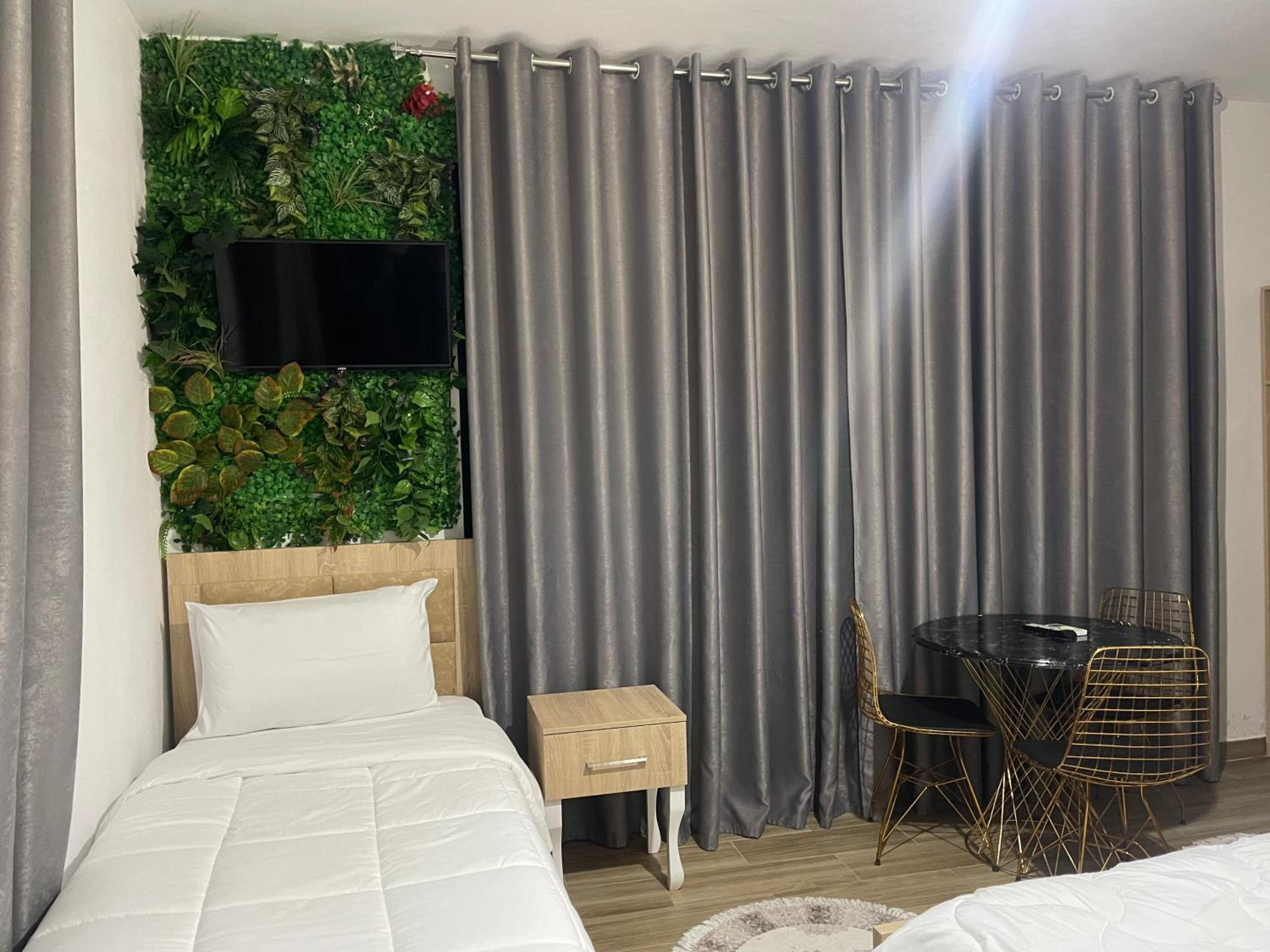 four generation hotel