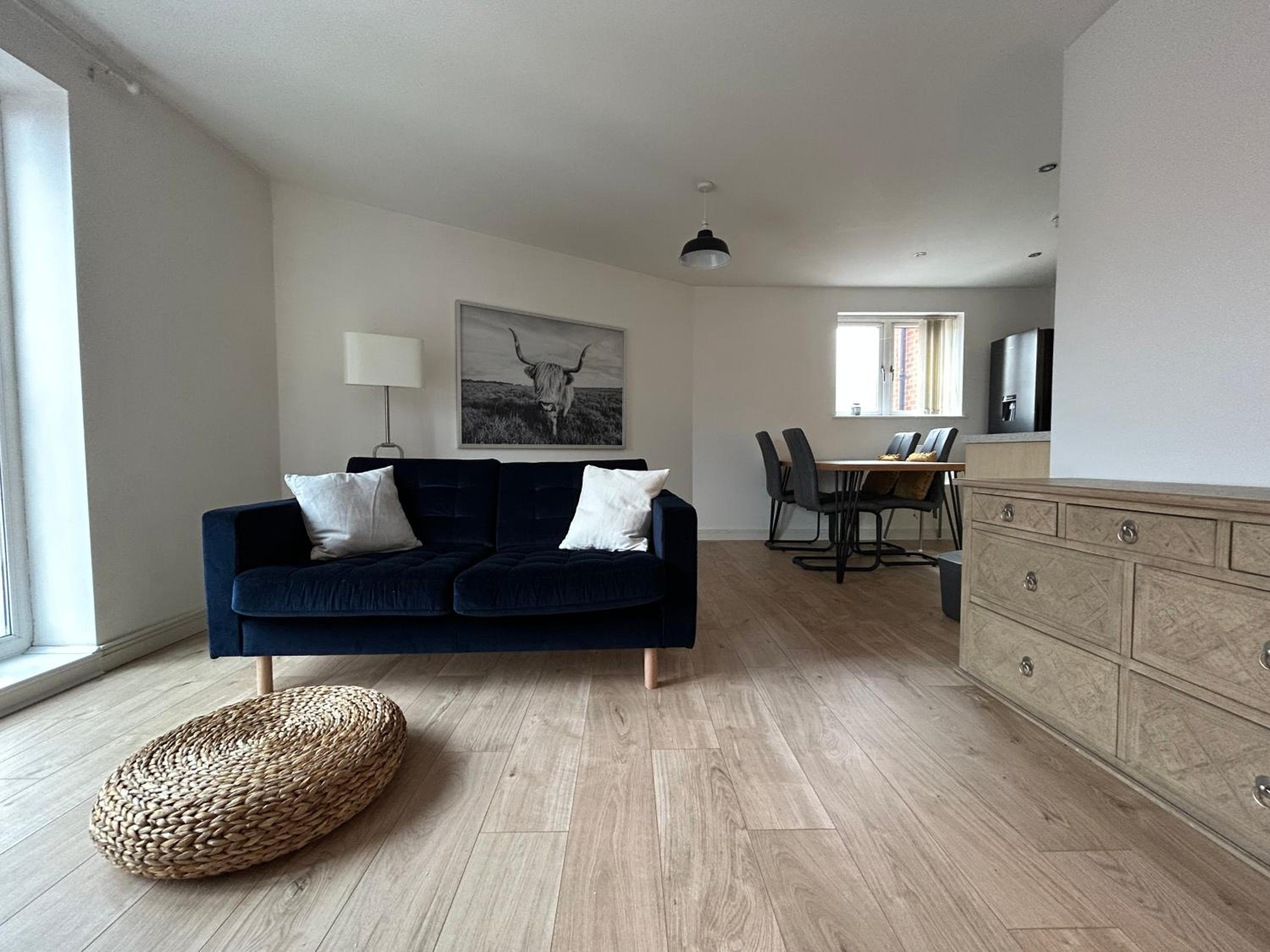 Stafford 2 Bedroom Apartment in Prime Location with Secure Parking view 5