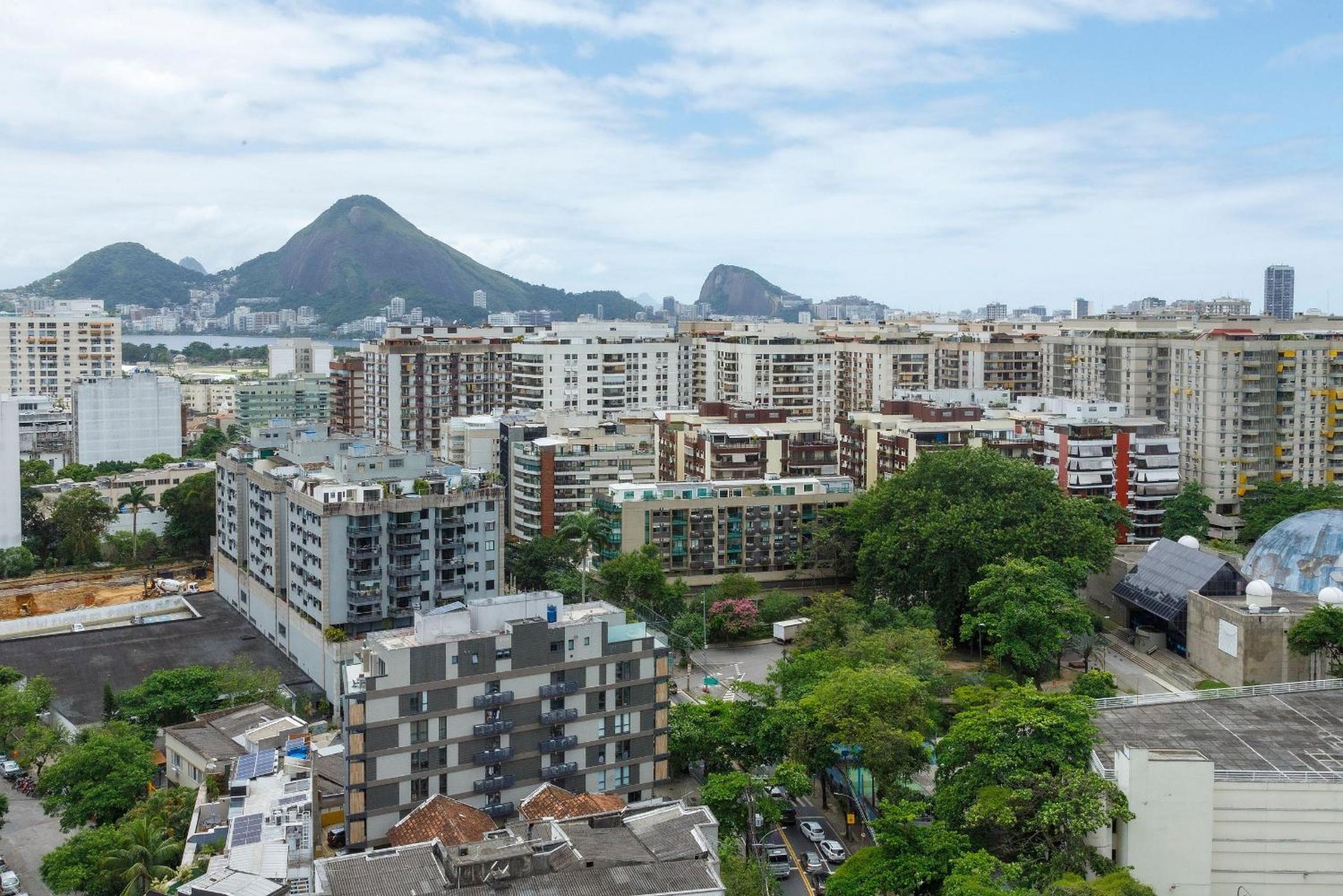 Cobertura duplex com vista panoramica na Gavea