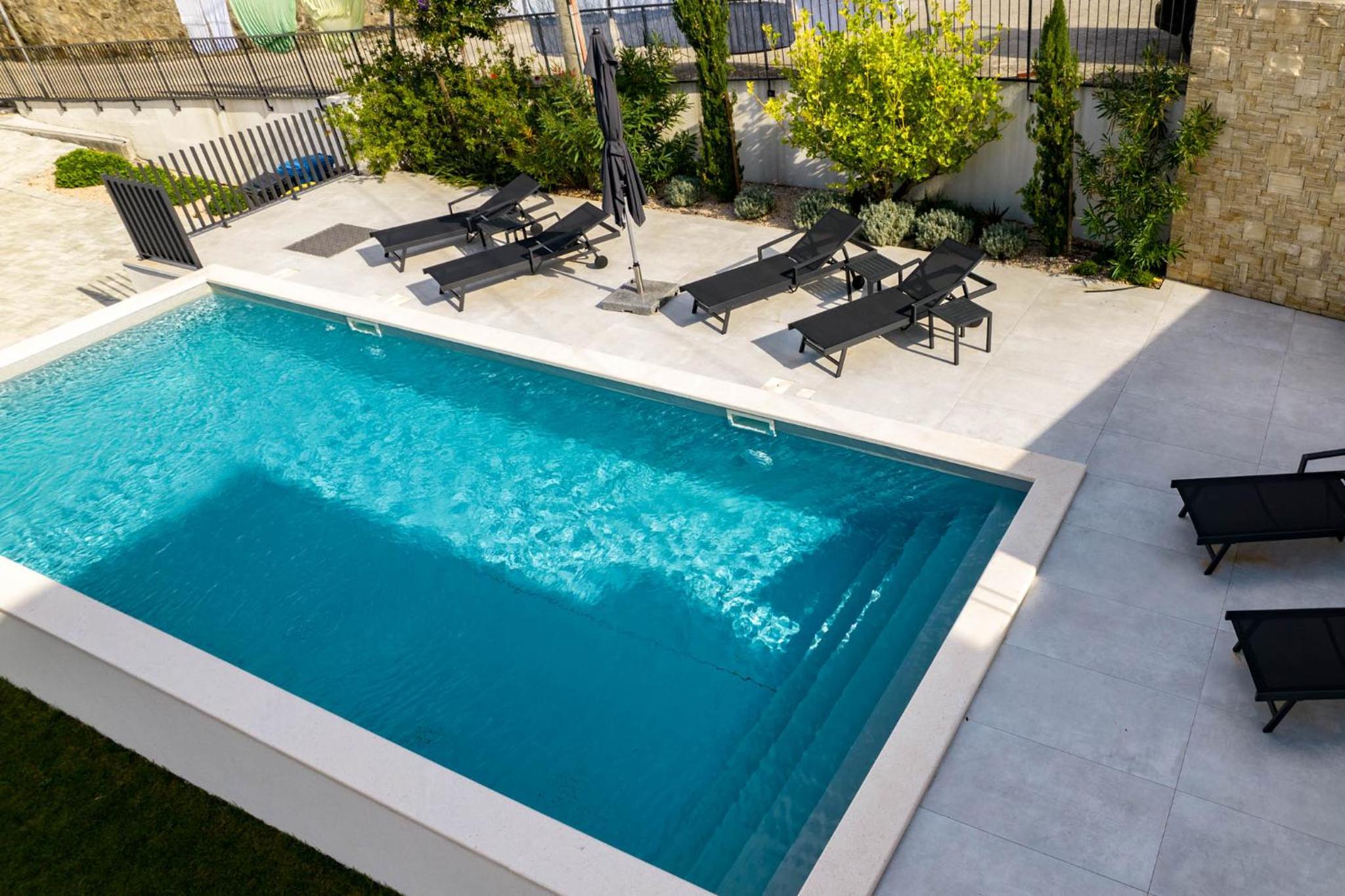 Villa Veronica with pool first line at sea view 2