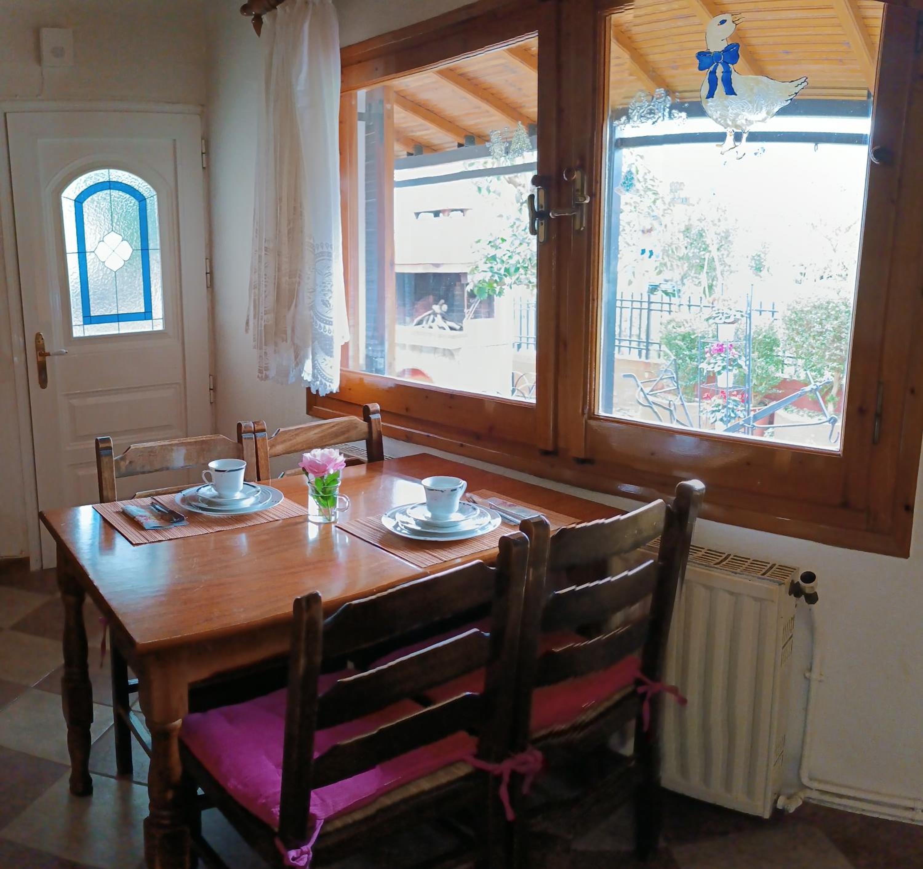 Veronika house Under Meteora