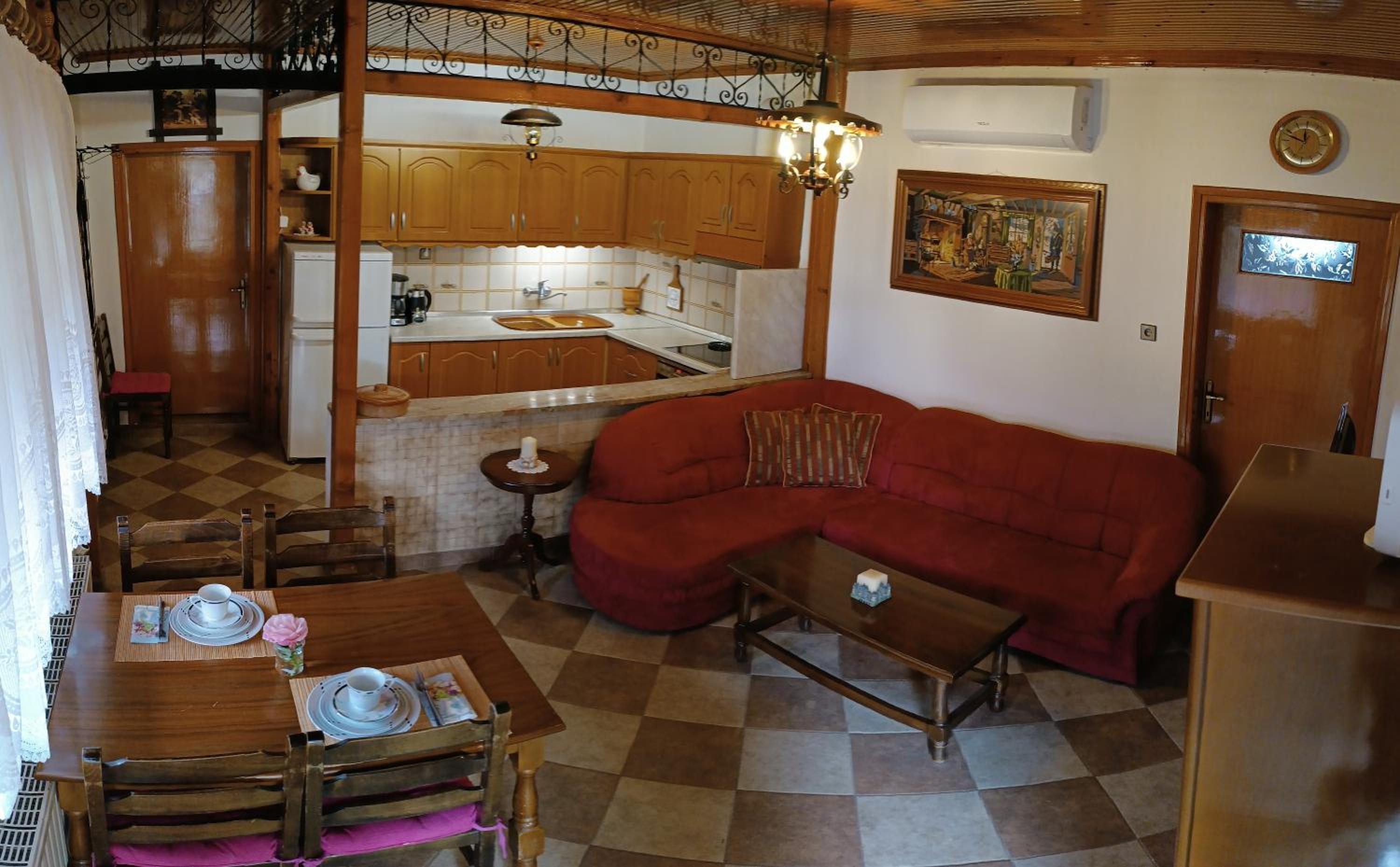 Veronika house Under Meteora