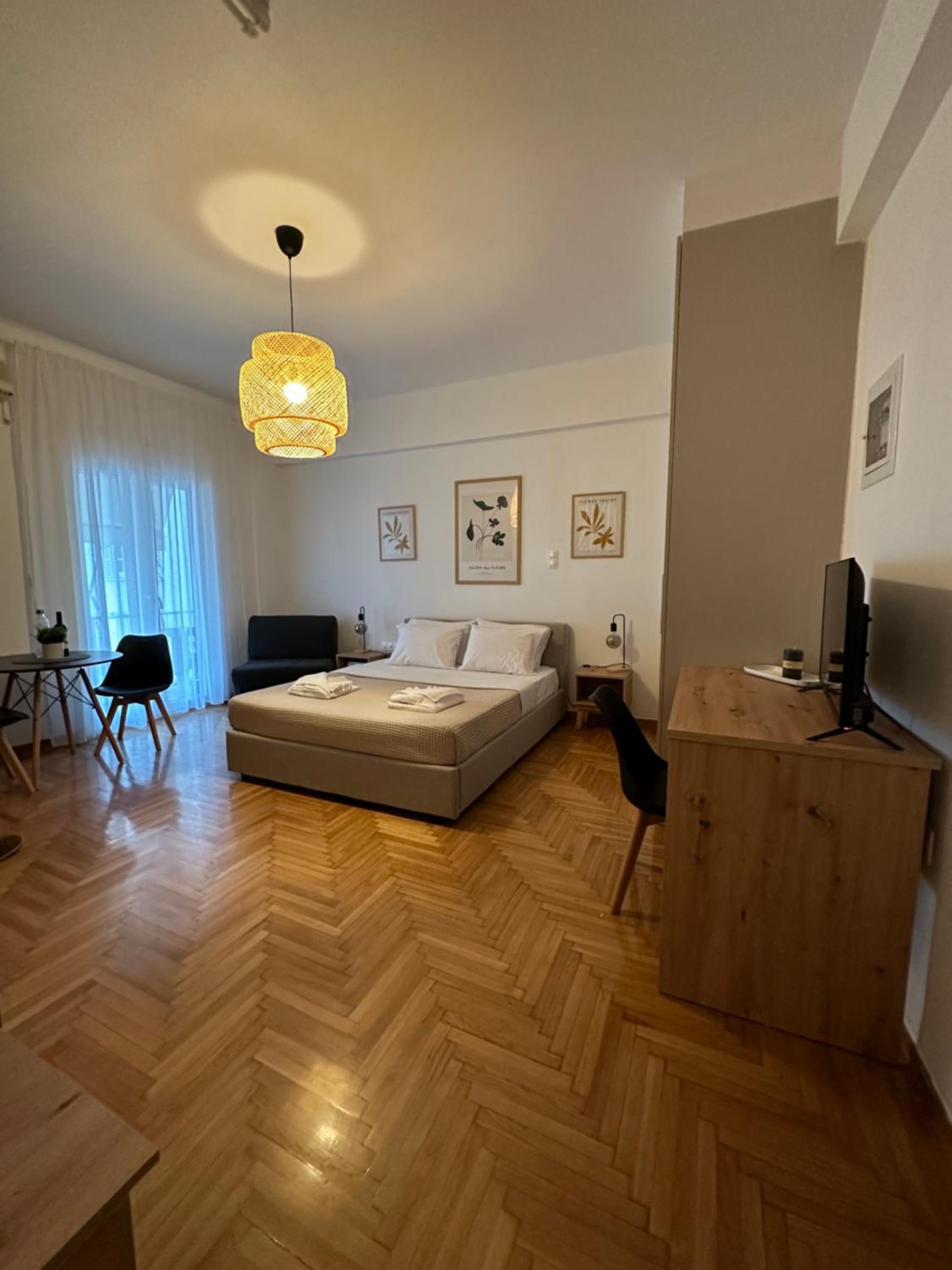 Cozy Faliro home