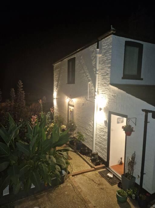 Lily Cottage In Idyllic Reedham view 2