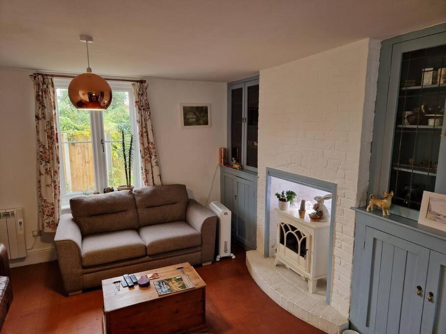 Lily Cottage In Idyllic Reedham view 5