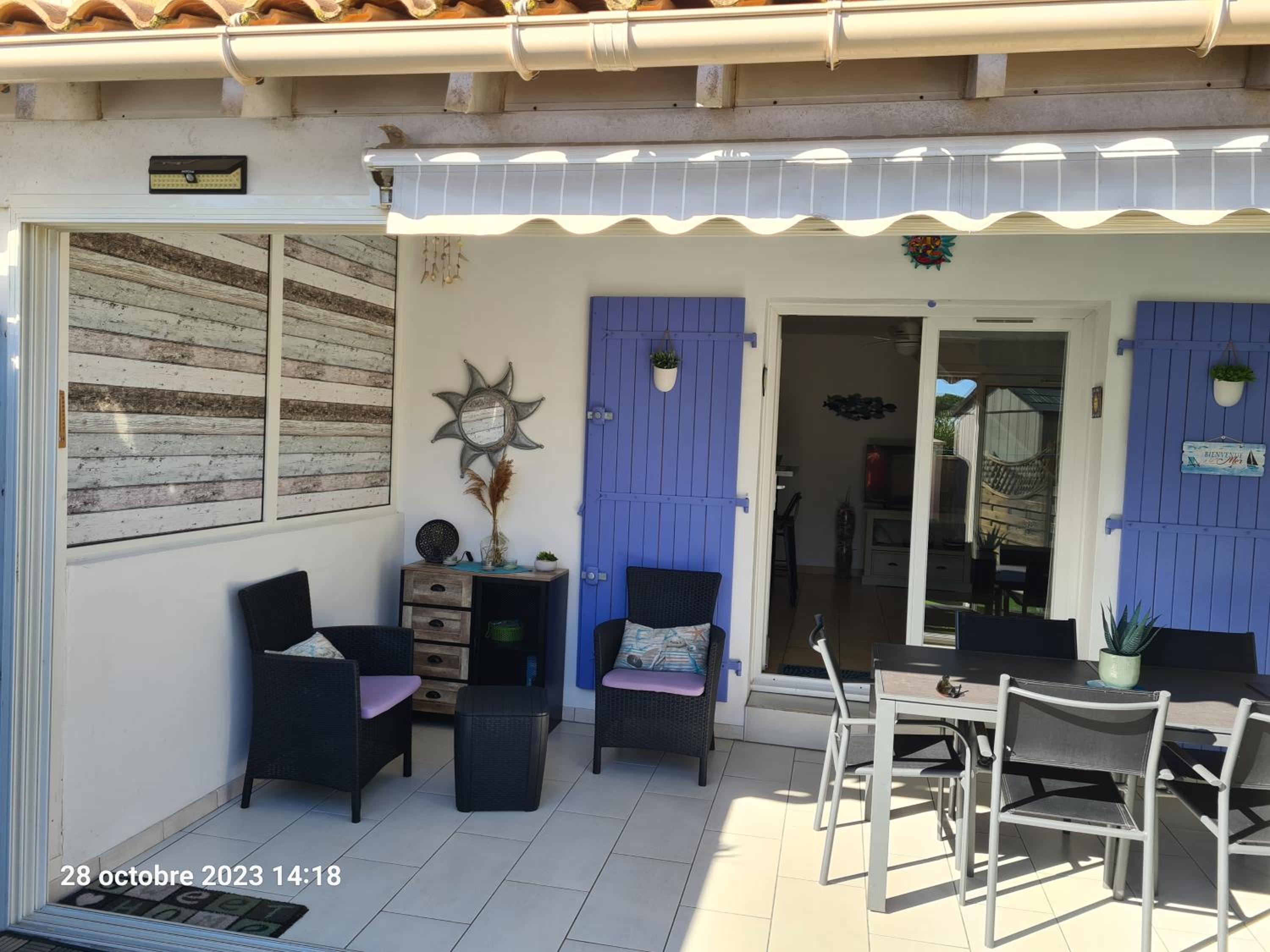 Villa tout confort dans résidence privée avec piscine à 500m de la plage - Climatisation, WIFI, parking view 2