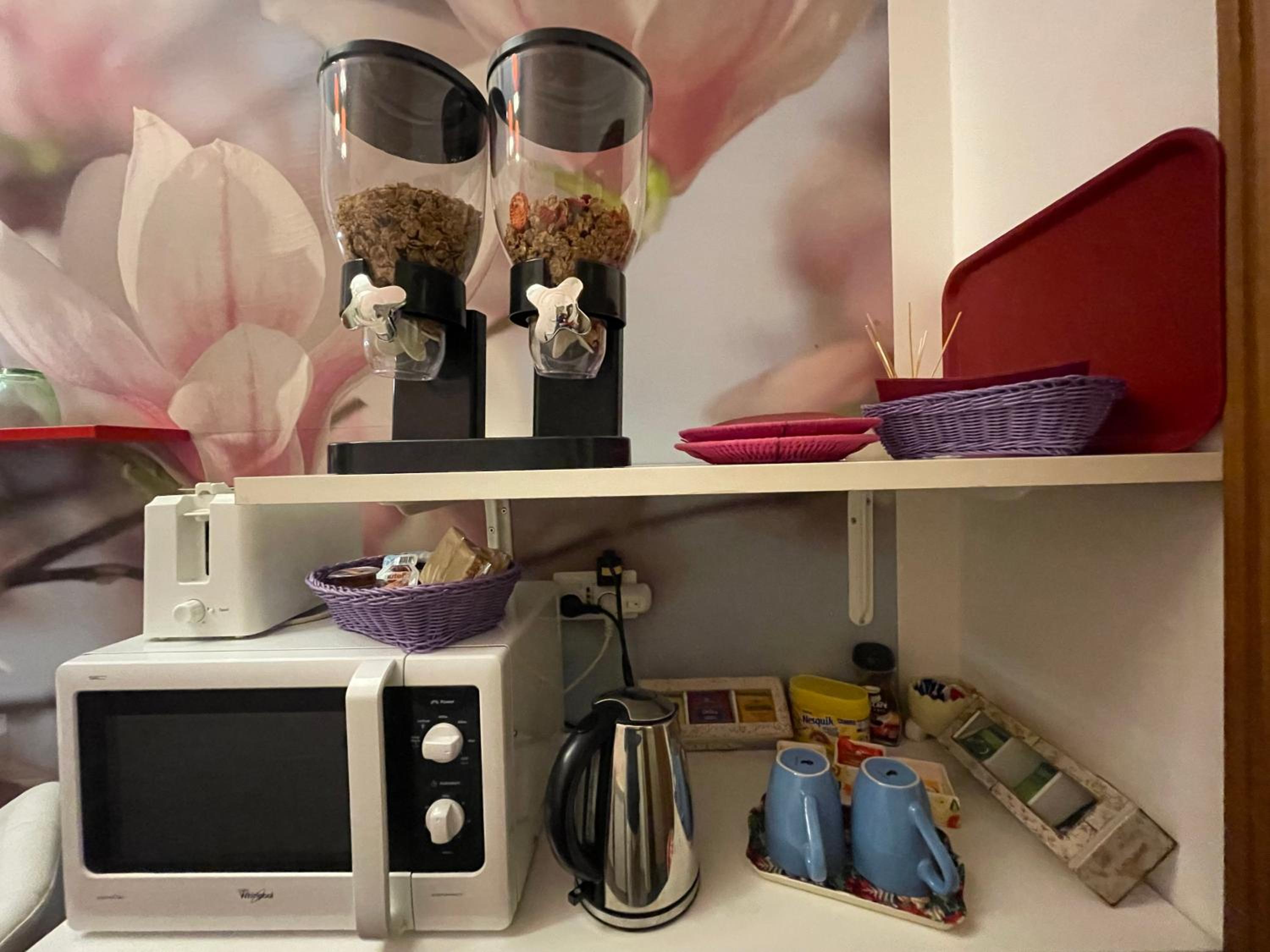 Rhome86 en Rome — kitchen