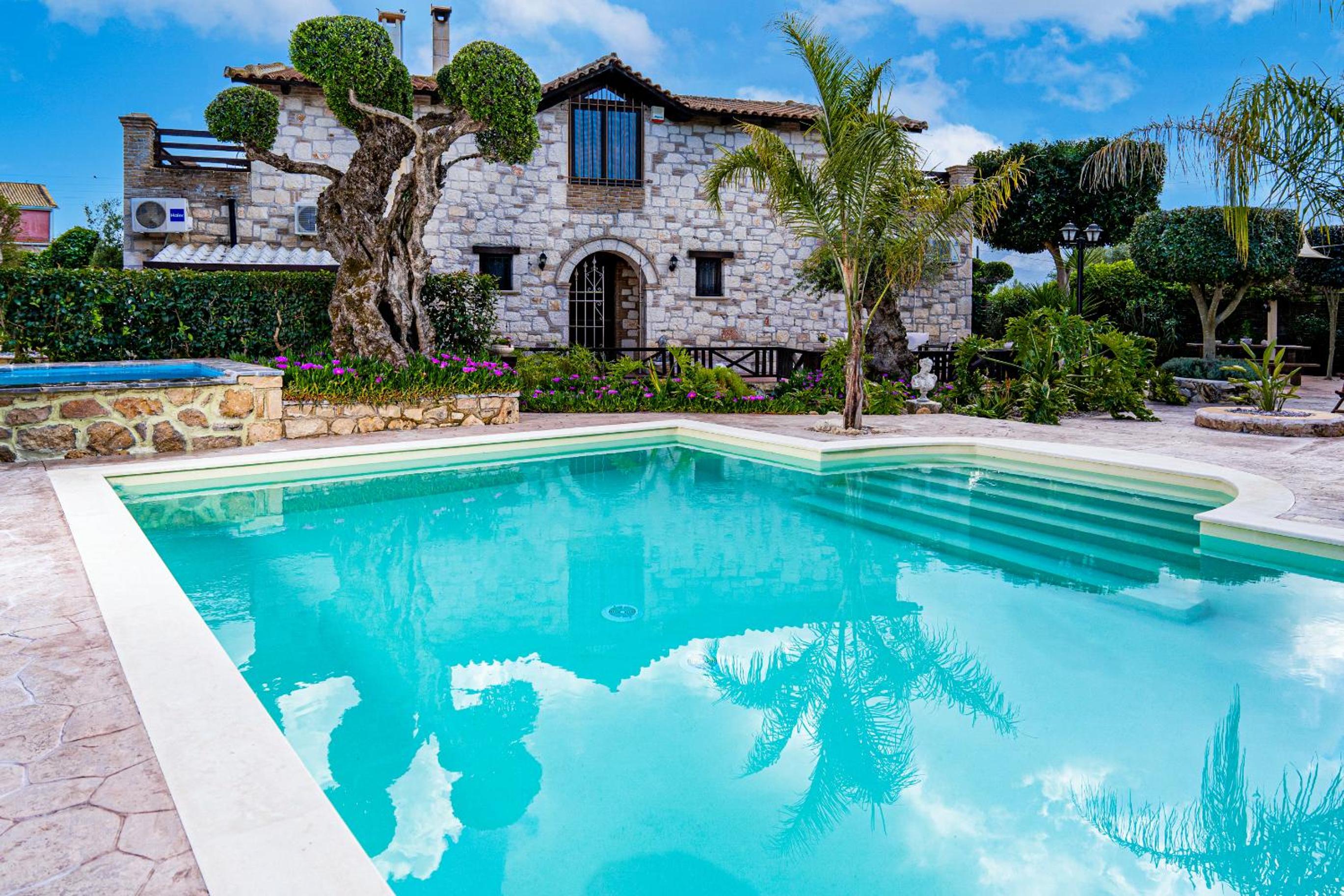 Art House Villa