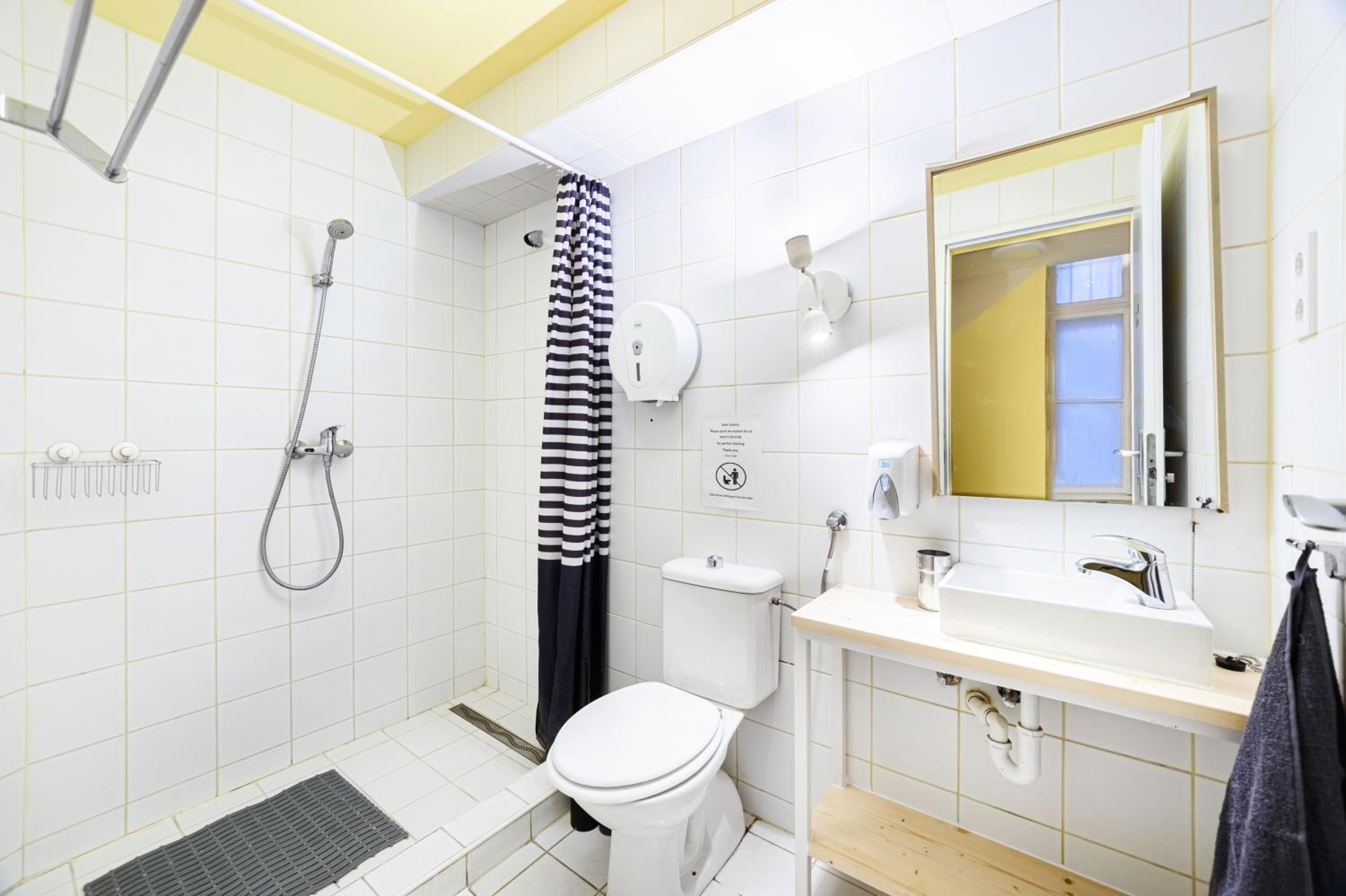 Avenue Hostel