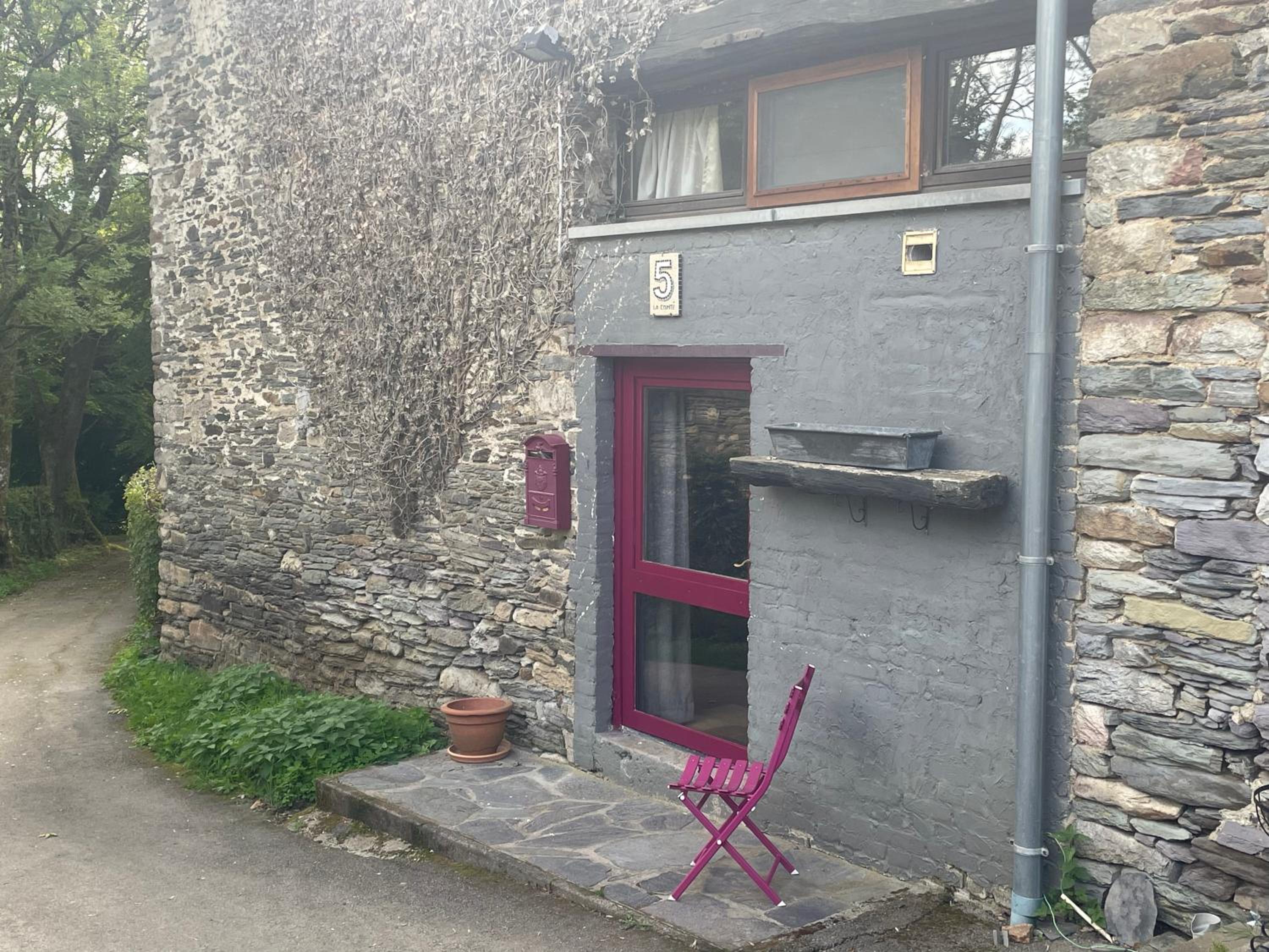 Cosy Authentic Farmhouse - LaComte5