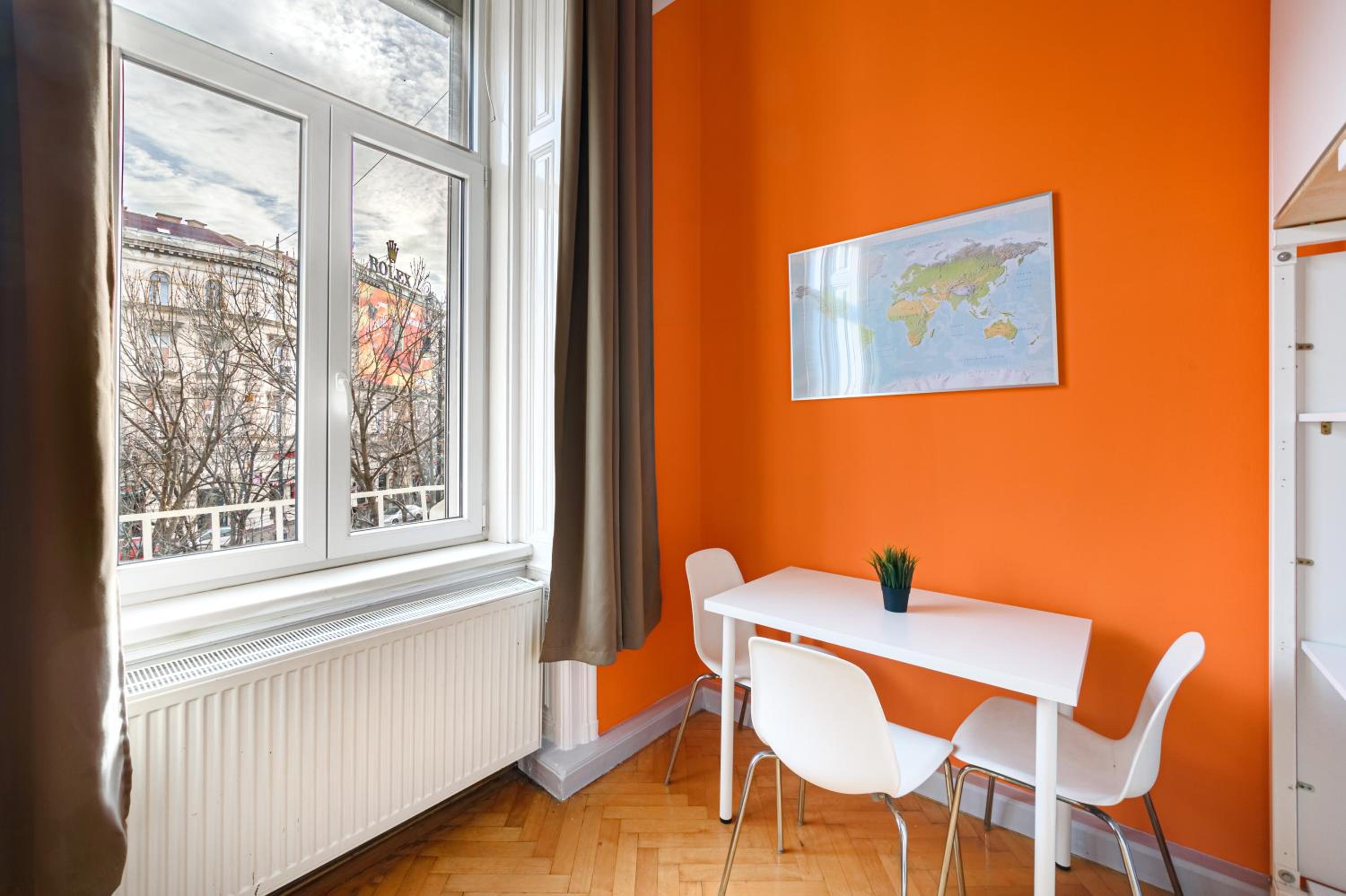 Avenue Hostel