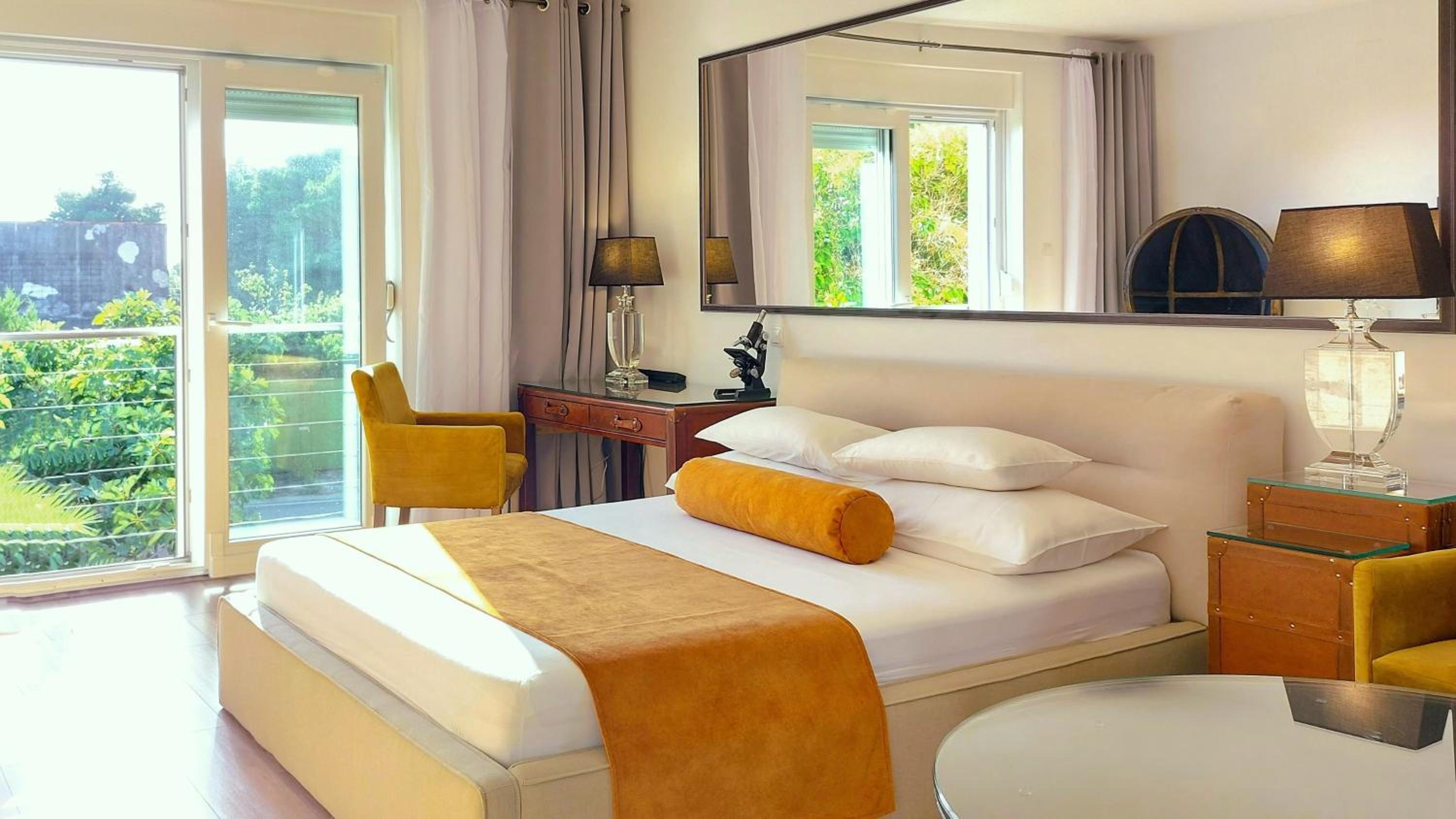 Boutique Apartments Refresh