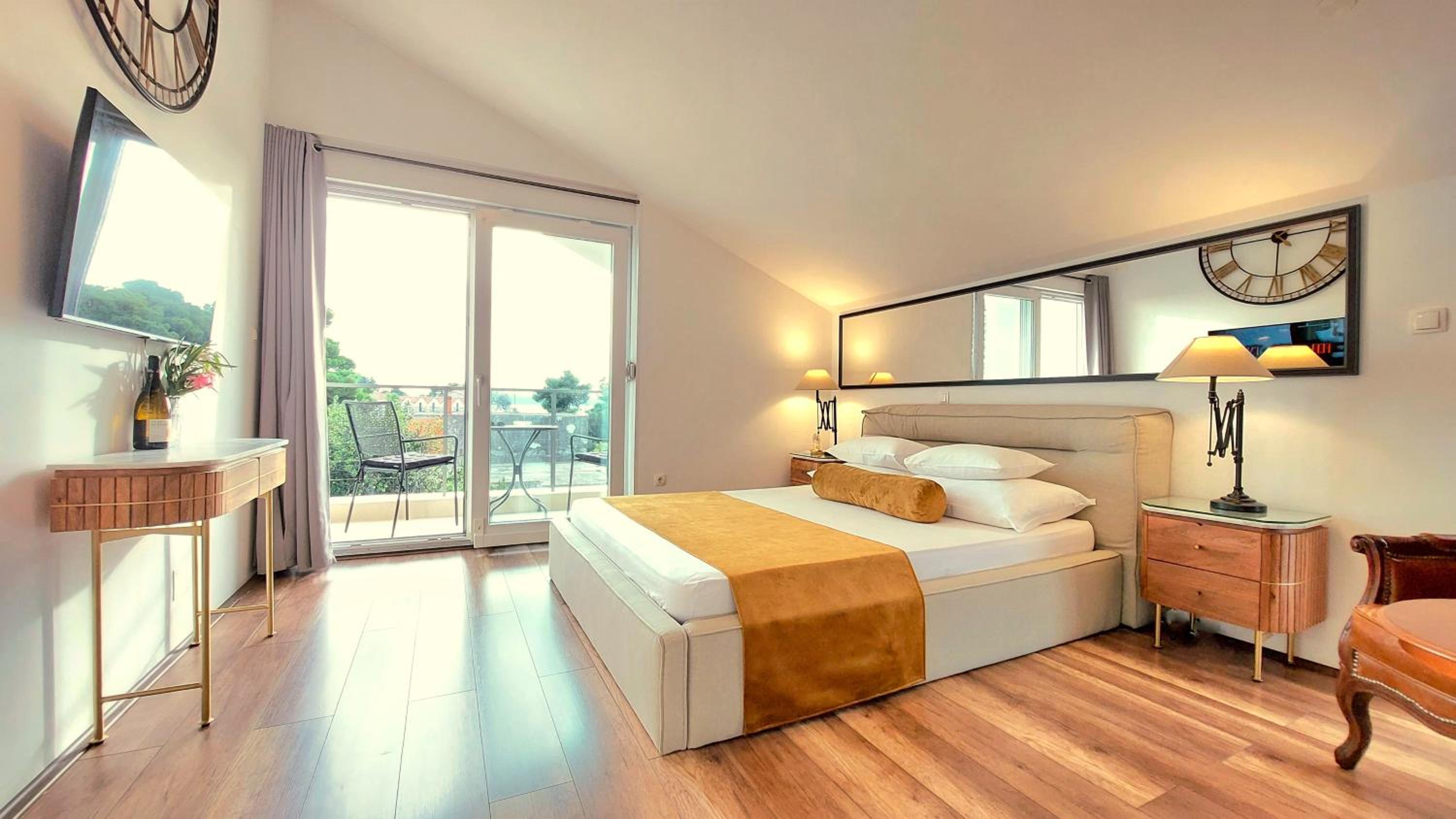Boutique Apartments Refresh