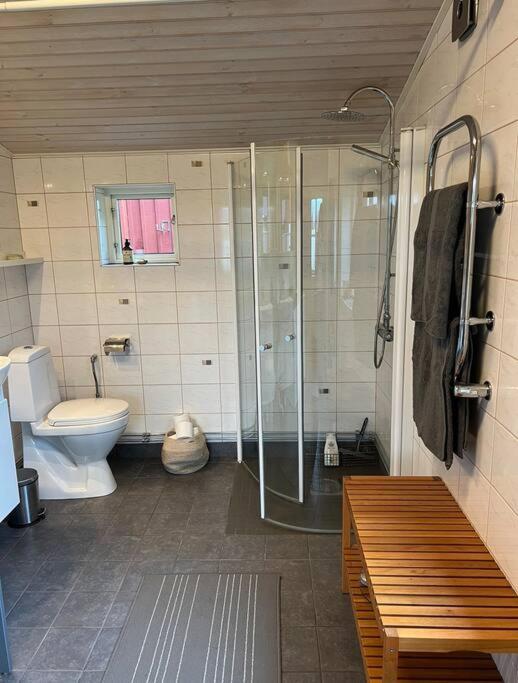 precis intill Ombergs golfbana, nära till Vättern, stora Lund och Hästholmen view 4