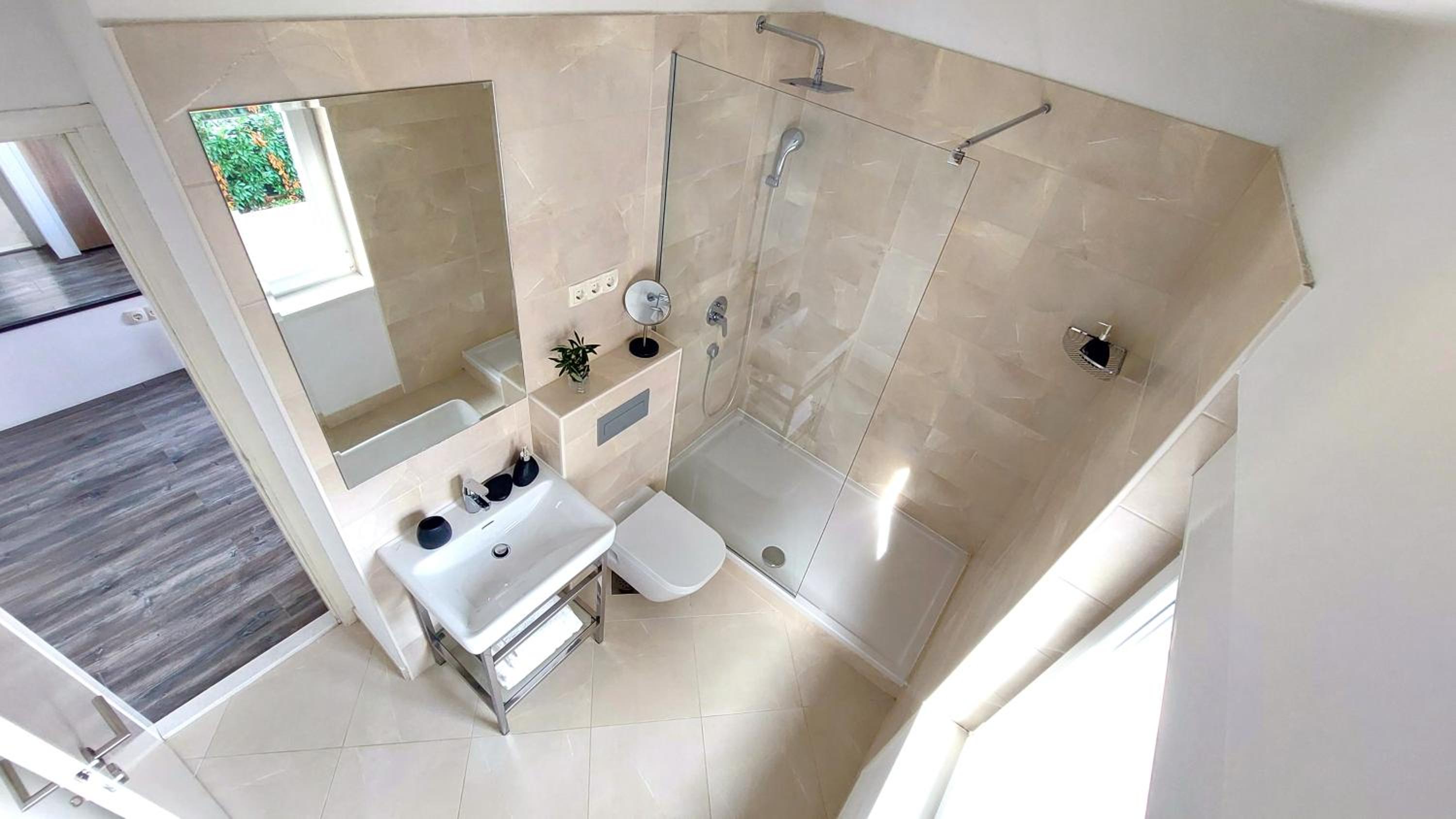 Refresh Boutique Apartments