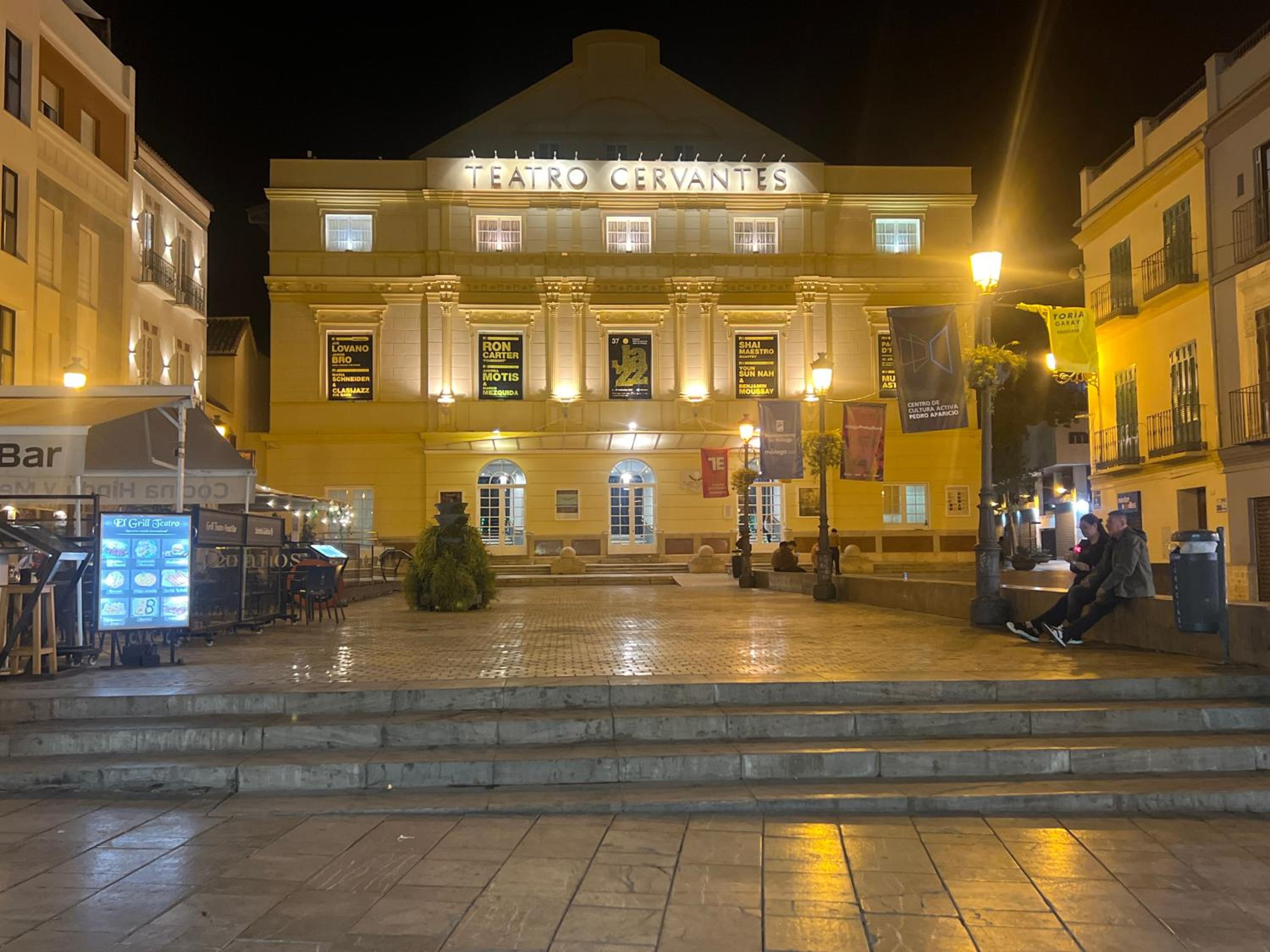Cozy Apartment Malaga Center near Teatro Cervantes