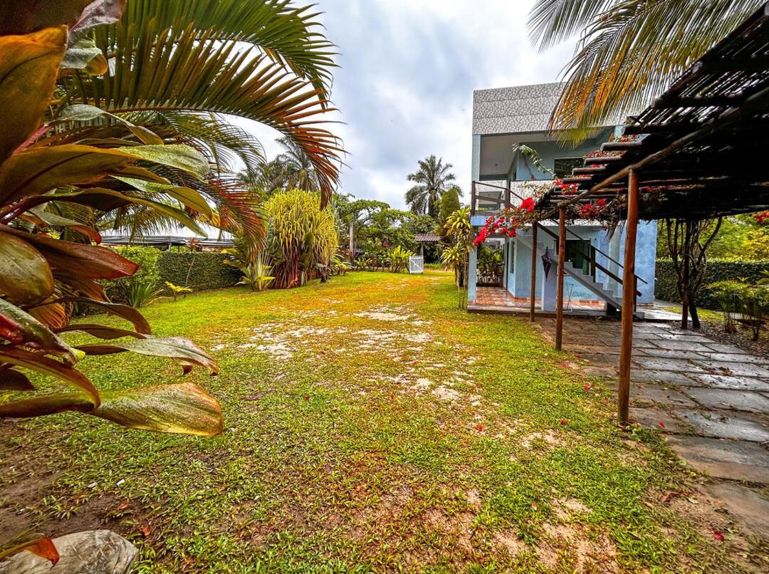 Otimo flat c WiFi 400 metros da praia em Ilheus BA