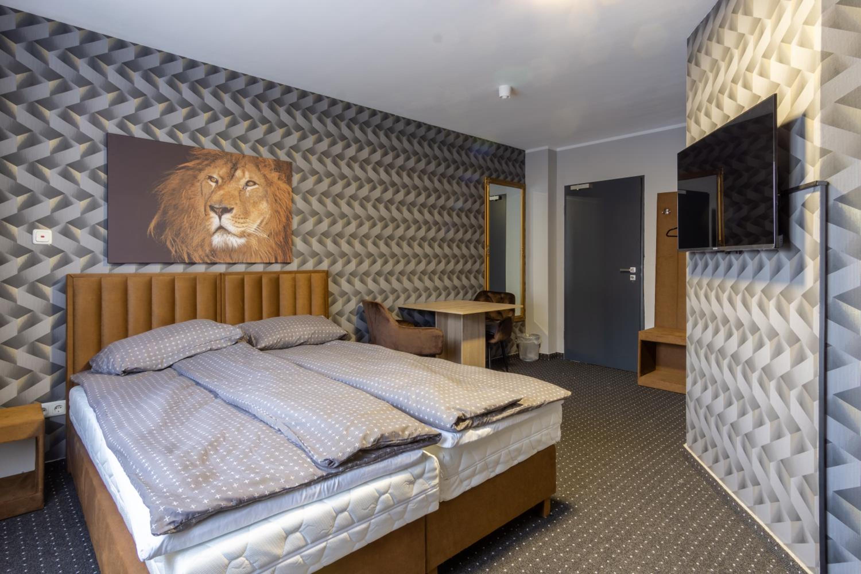 Bed and Breakfast 33