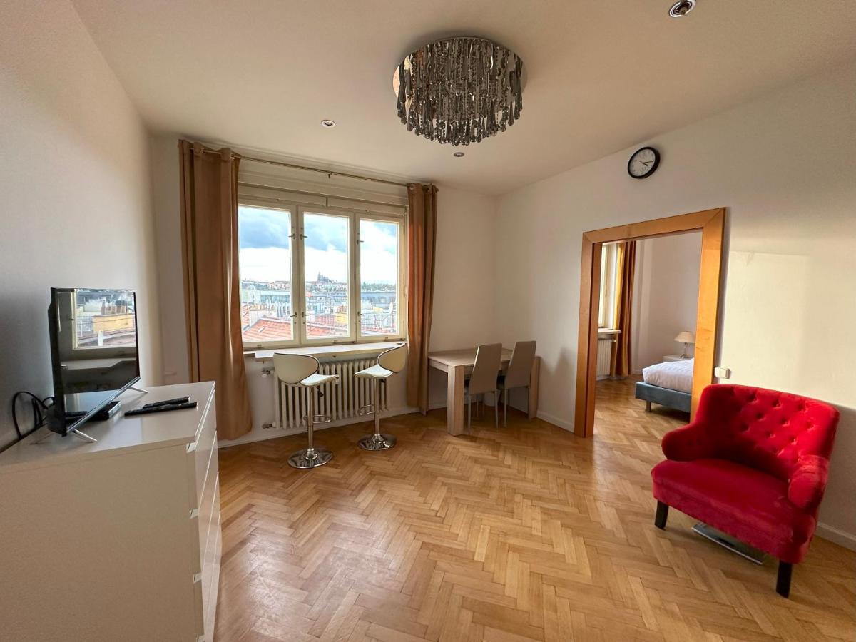 Castle View Apartments. Old Town