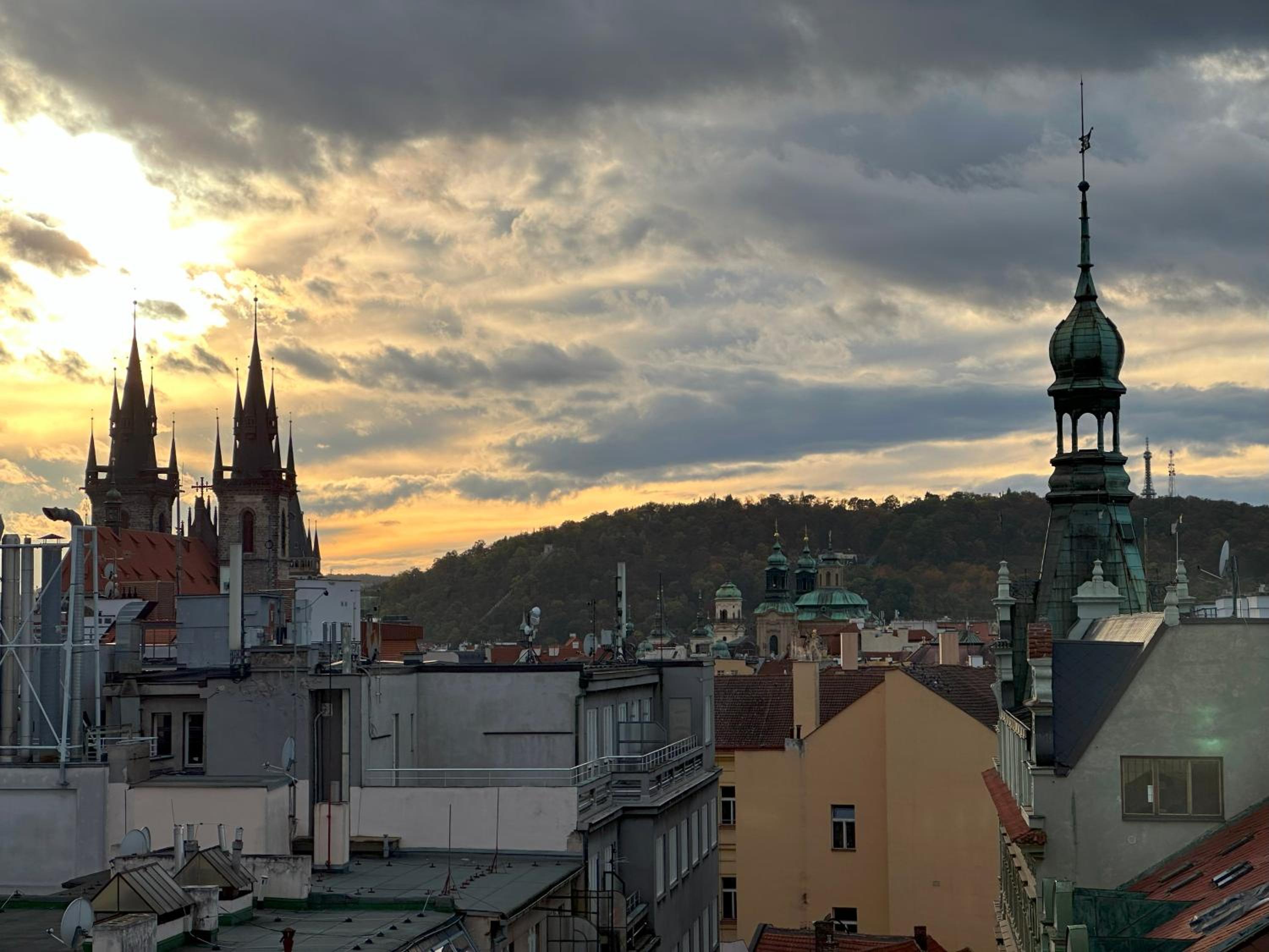 Castle View Apartments. Old Town