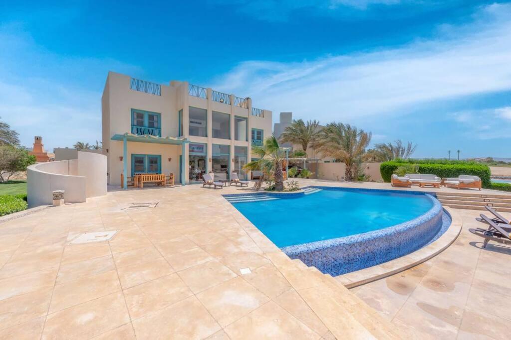 Golf Luxury villa with private pool