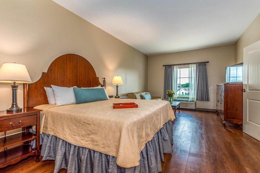 Natchitoches Vacations - Chateau Saint Denis a Historic Hotel Downtown Natchitoches - Property Image 2