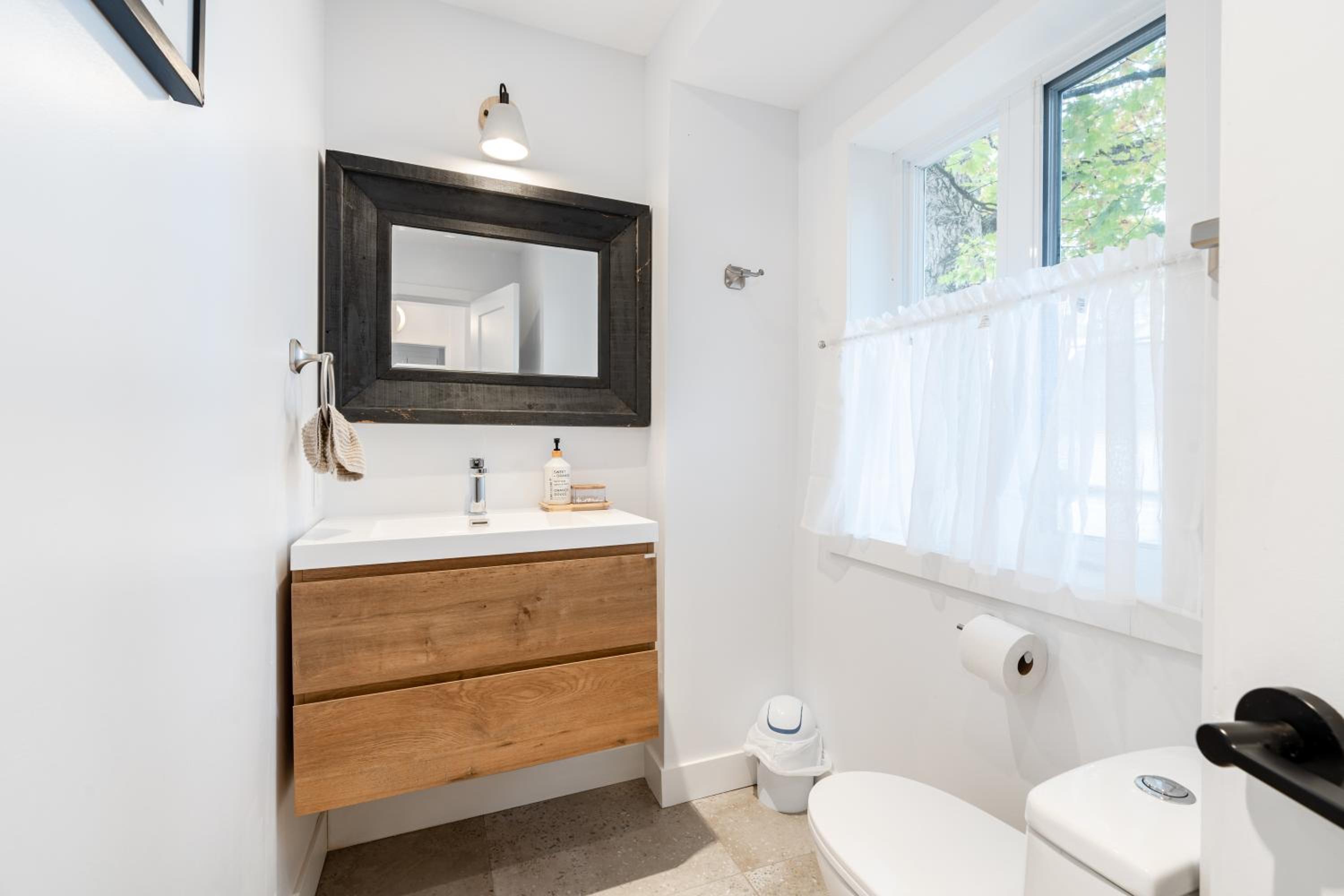 lacbrome Chalet lake+Terrasse+BBQ+Hot-tub