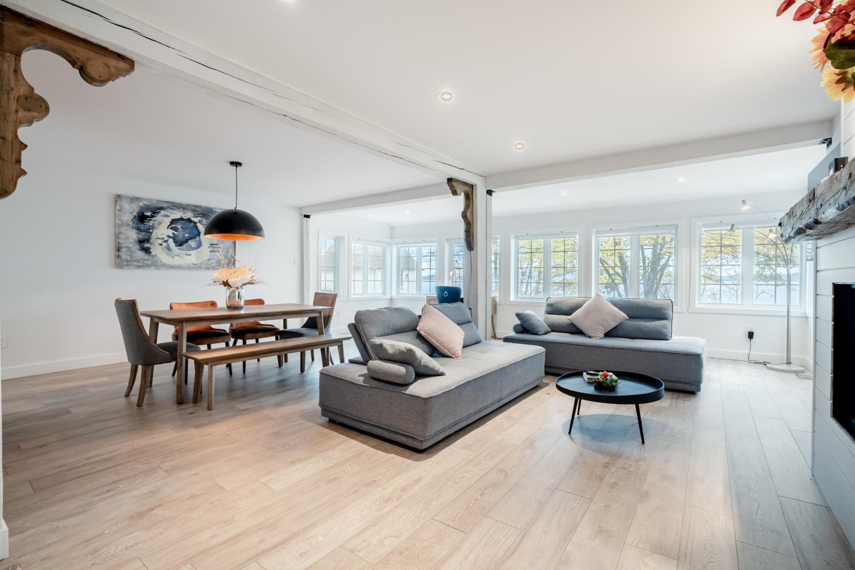 lacbrome Chalet lake+Terrasse+BBQ+Hot-tub