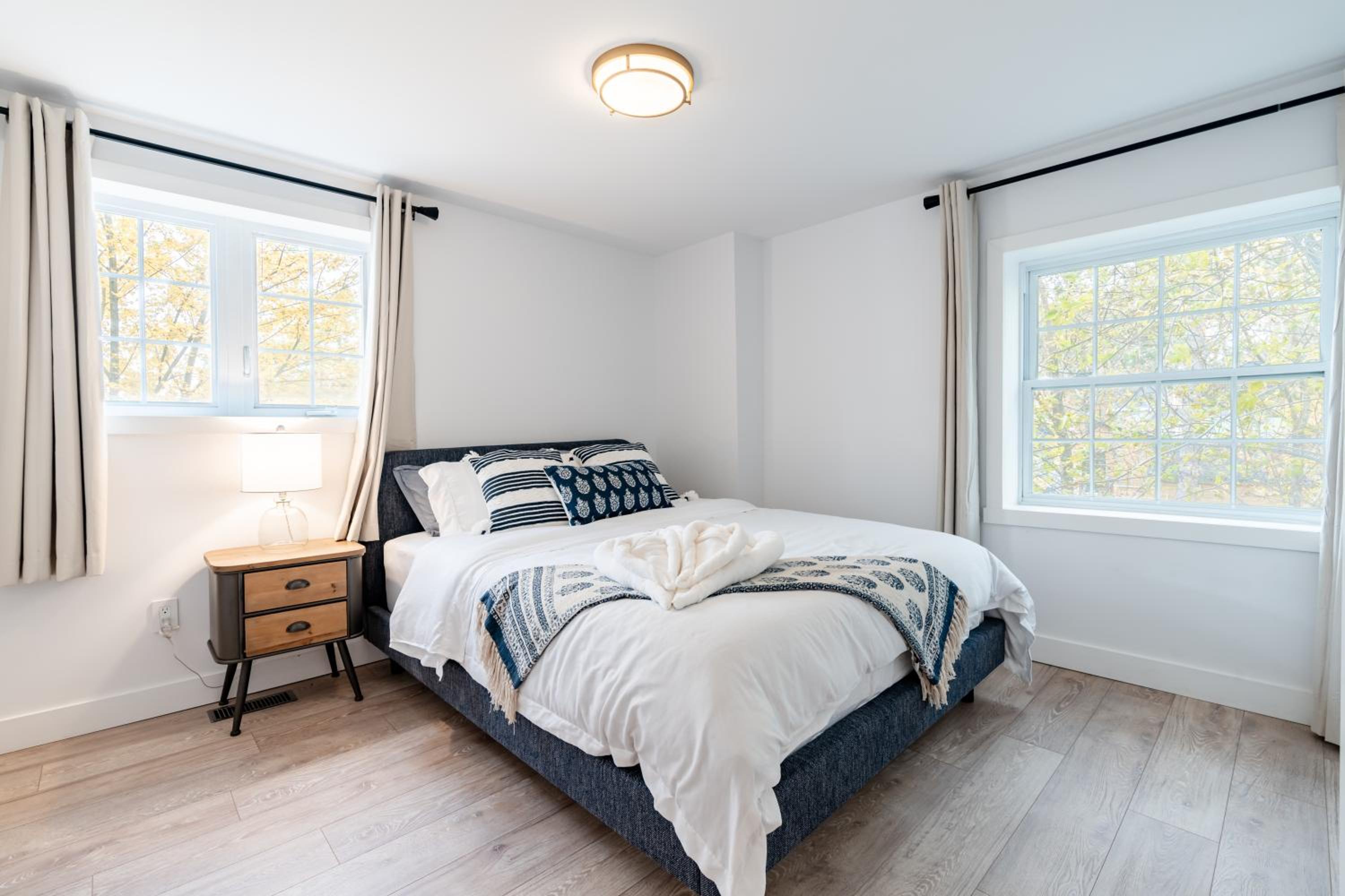 lacbrome Chalet lake+Terrasse+BBQ+Hot-tub