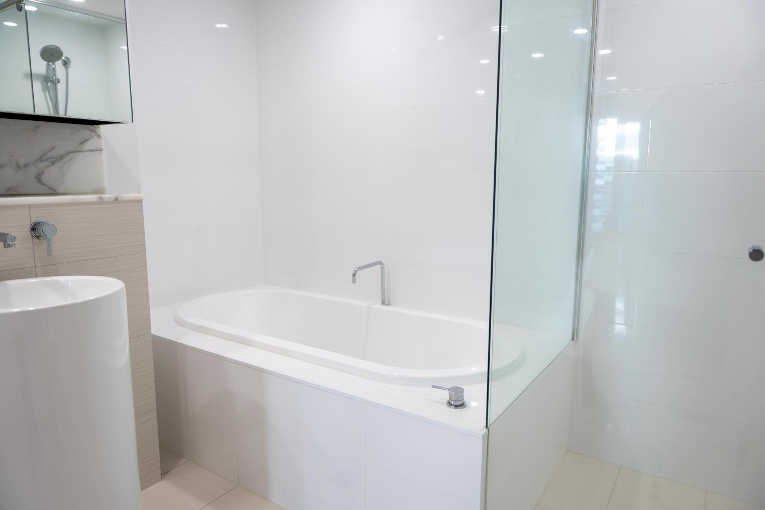 Broadbeach Luxury Oracle Tower 1 Apartment 2Bed 2Bath 1 Car