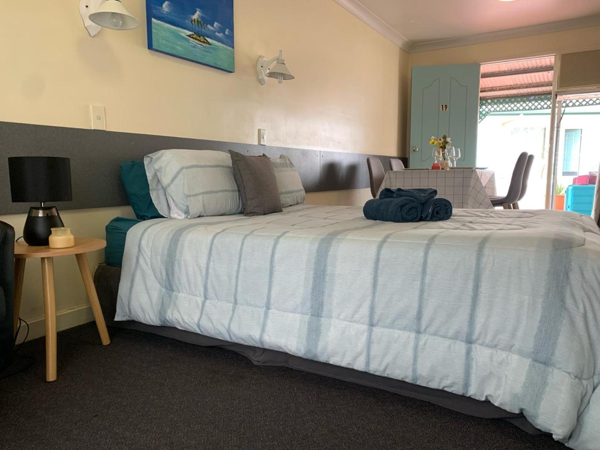 Central Point Motel