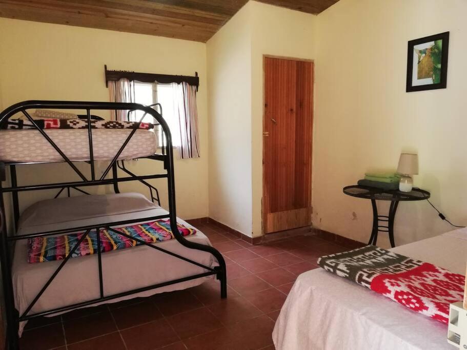 Ecolodge Guancascos, cabaña para 16 personas al pie del PN Celaque view 3