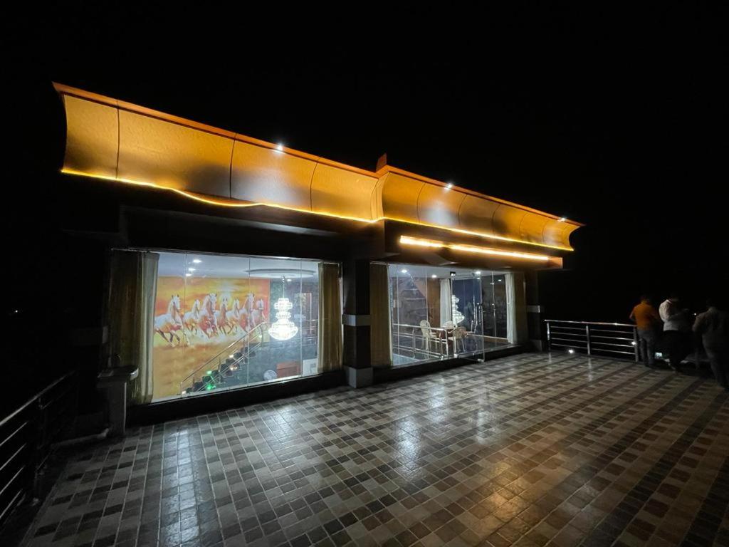Photo 11