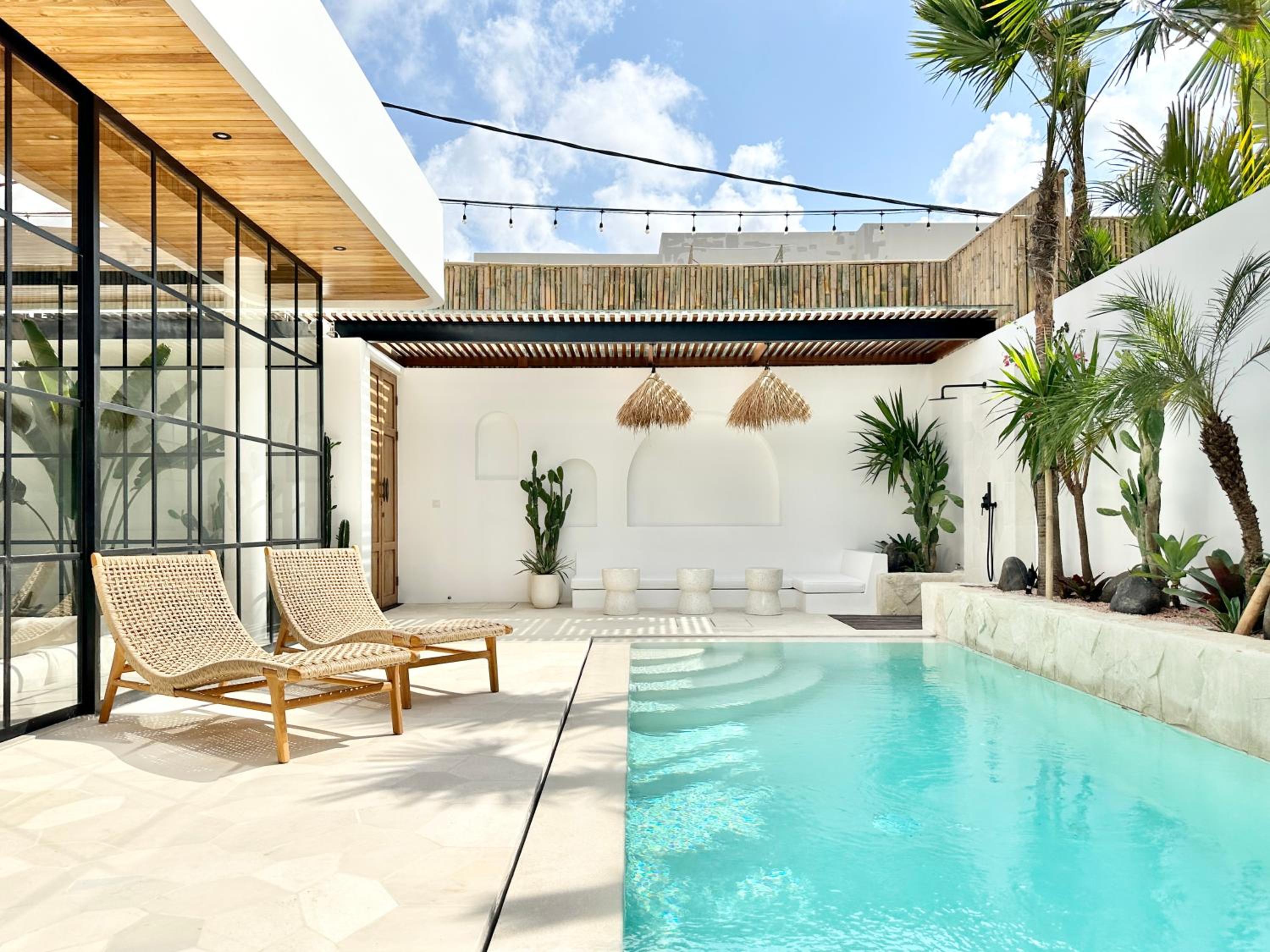 Two- bedroom Luxury Villas