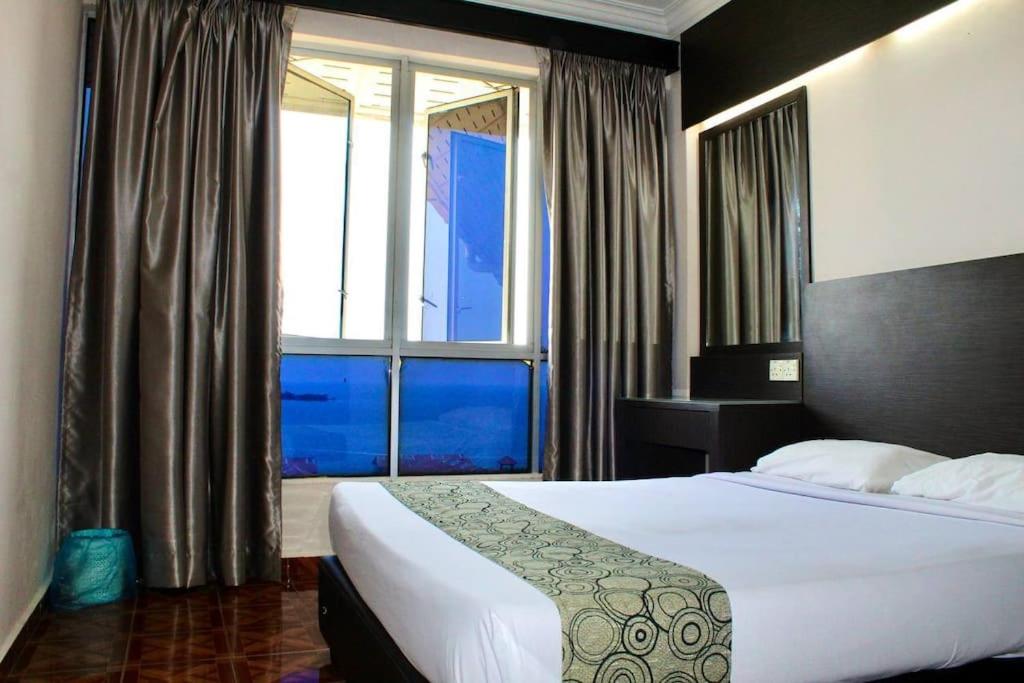 D'Melor Penthouse Glory Beach Resort photo 7