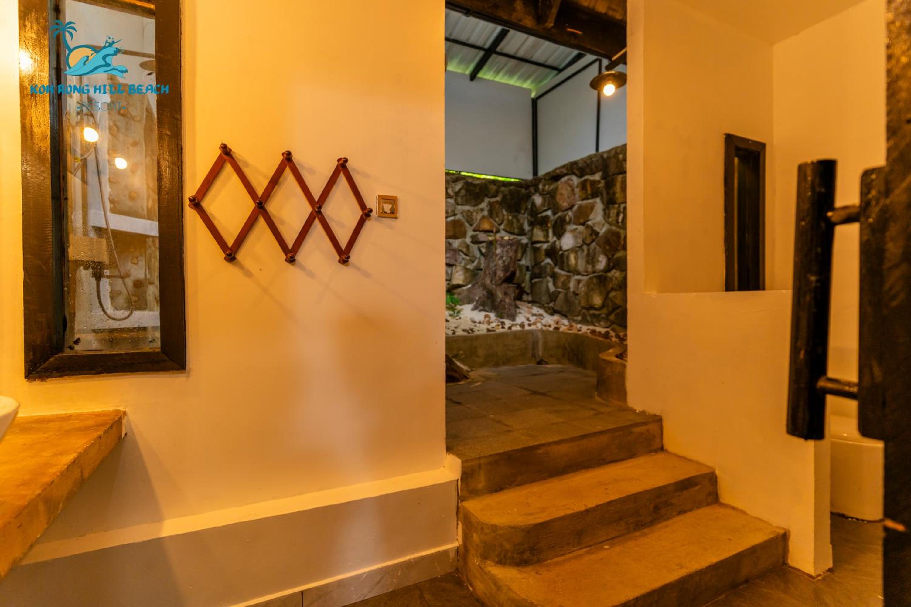 Koh Rong Hill Beach Resort