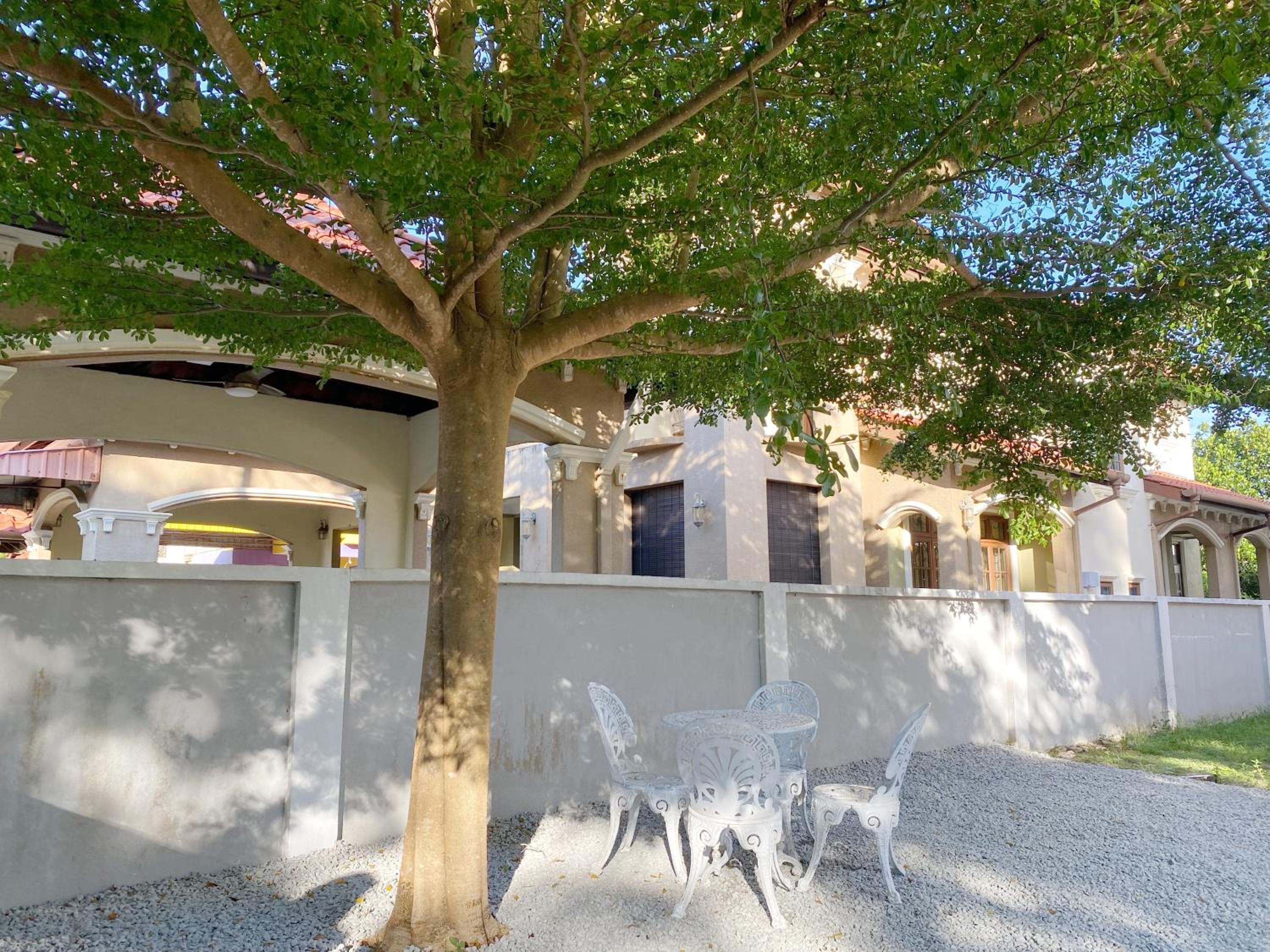 Kuala Terengganu Newly Renovated Nenda Beach House photo 5