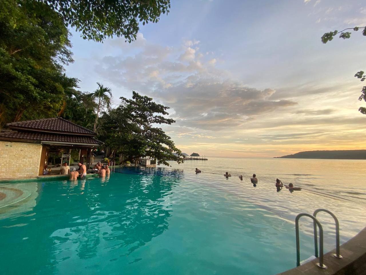 Koh Rong Hill Beach Resort