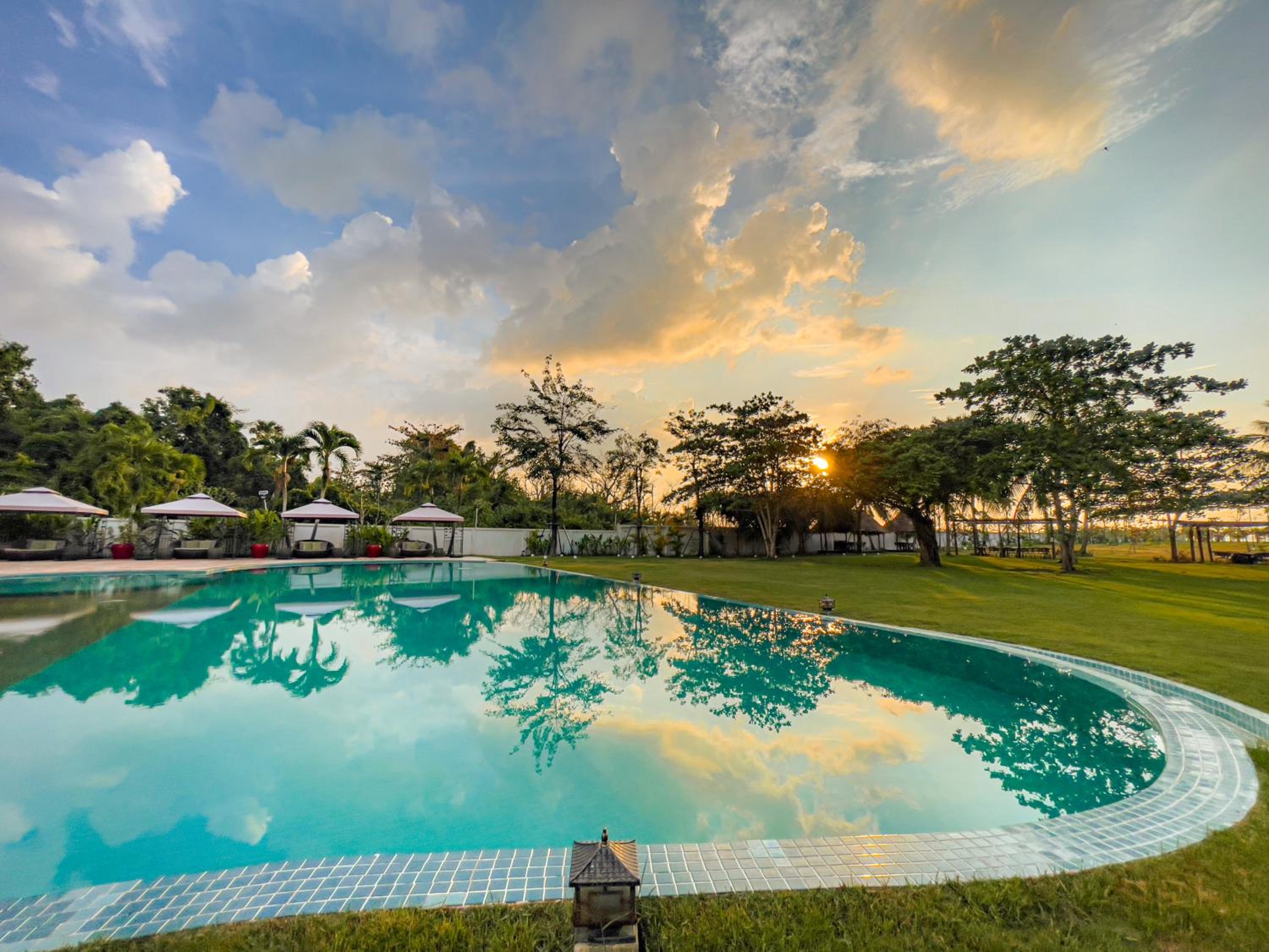 Samanea Beach Resort & Spa